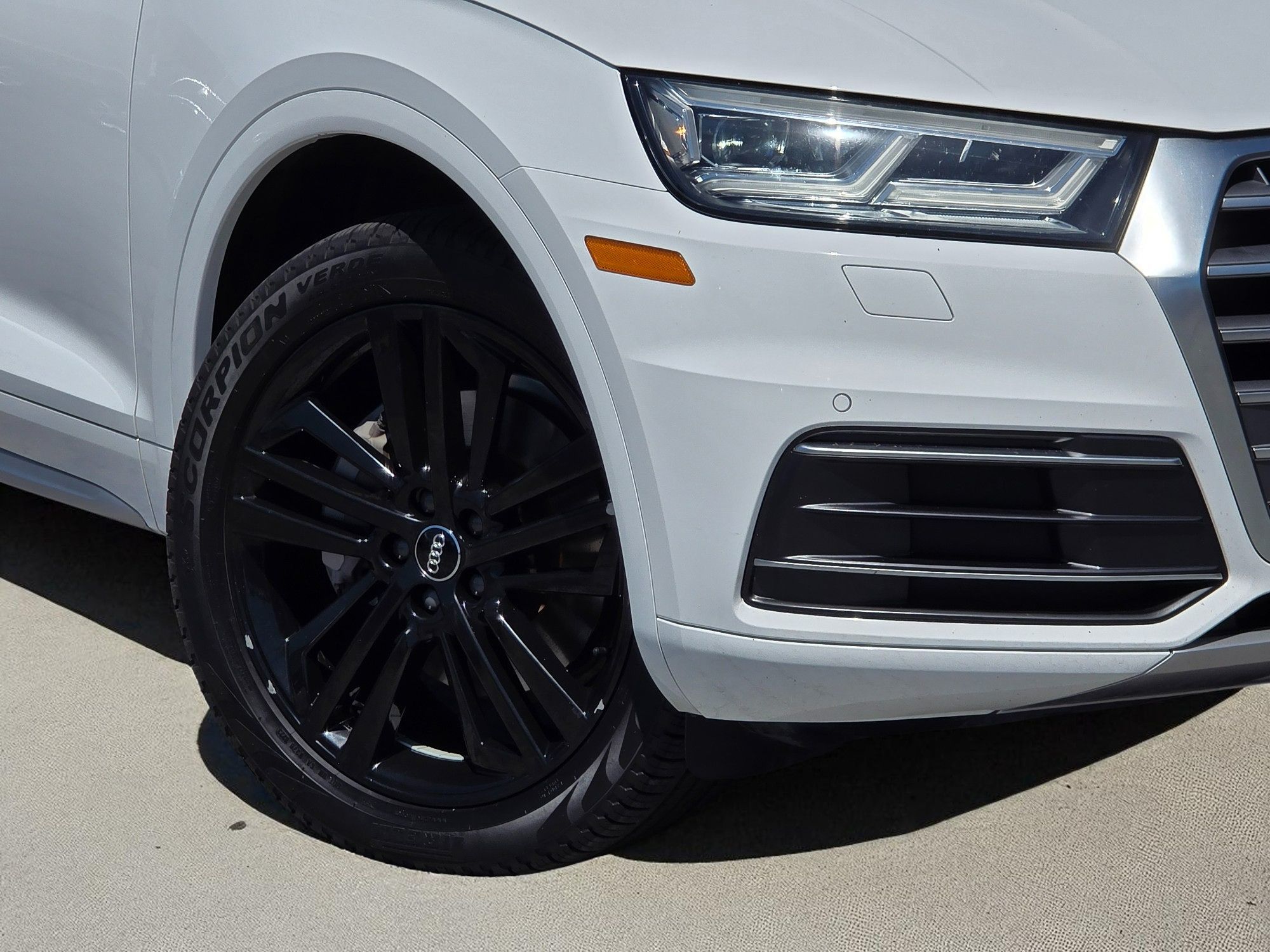 2018 Audi Q5 Premium Plus photo 3