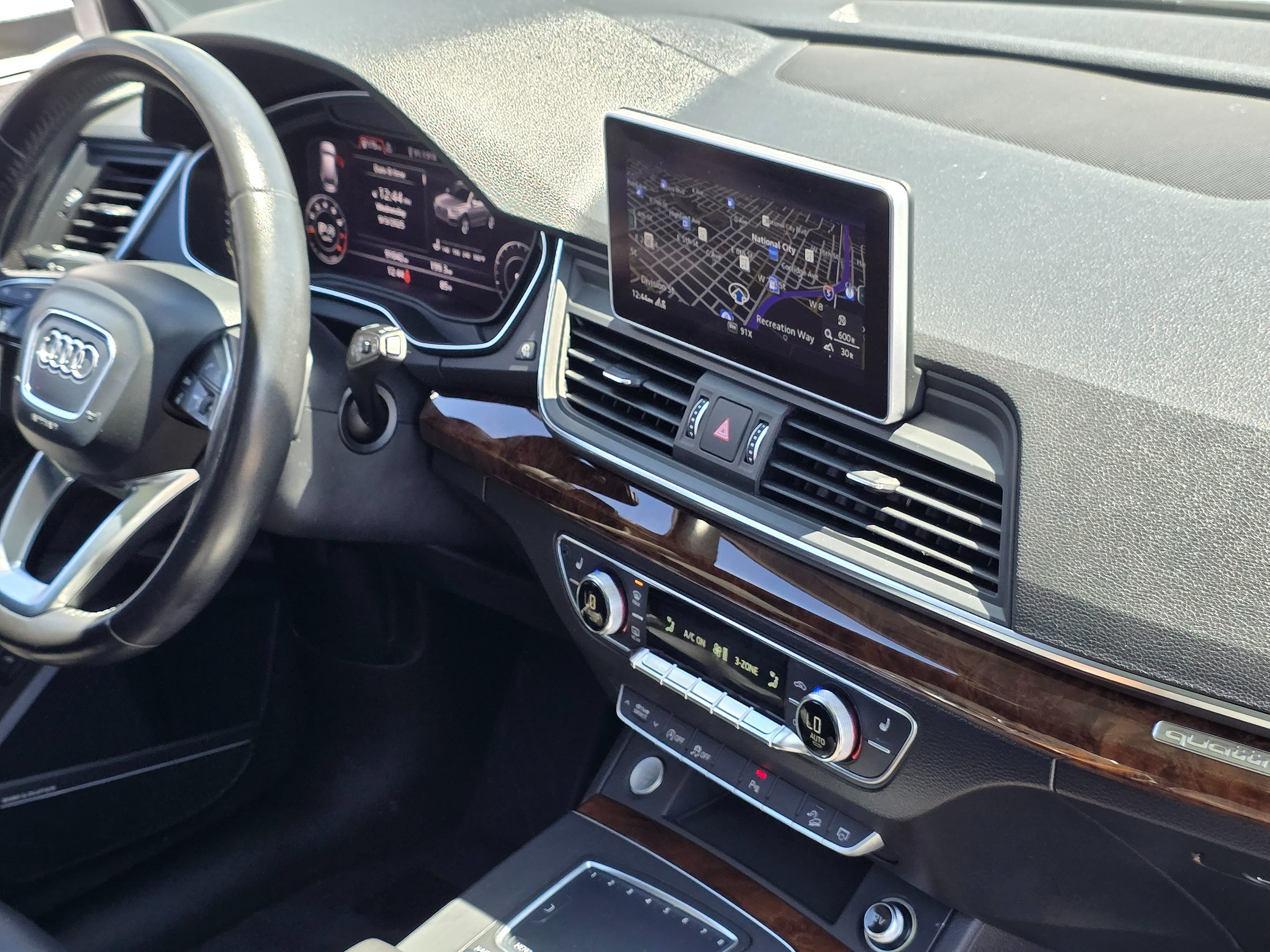 2018 Audi Q5 Premium Plus photo 15