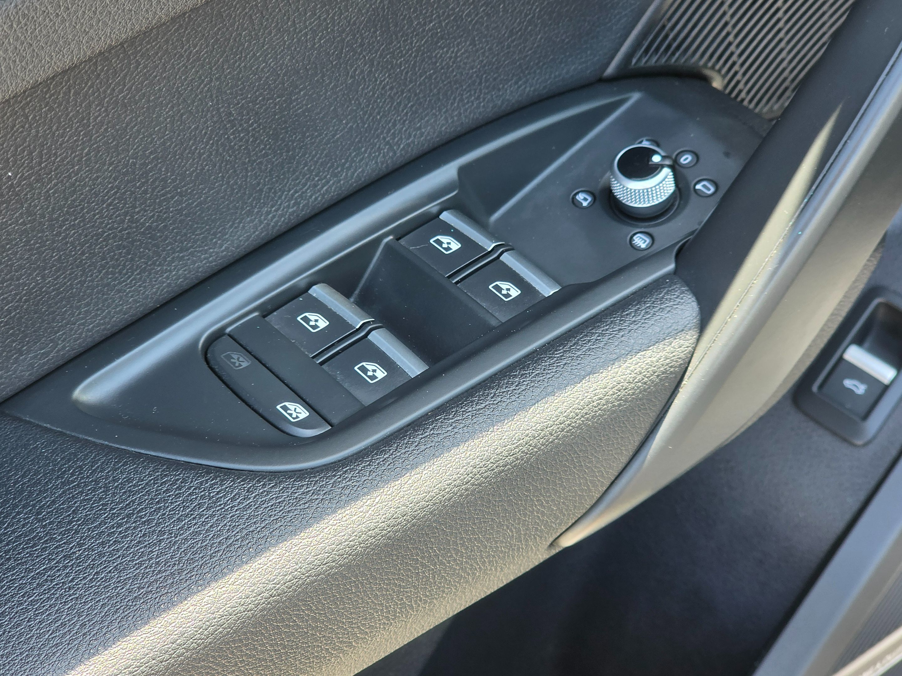 2018 Audi Q5 Premium Plus photo 32