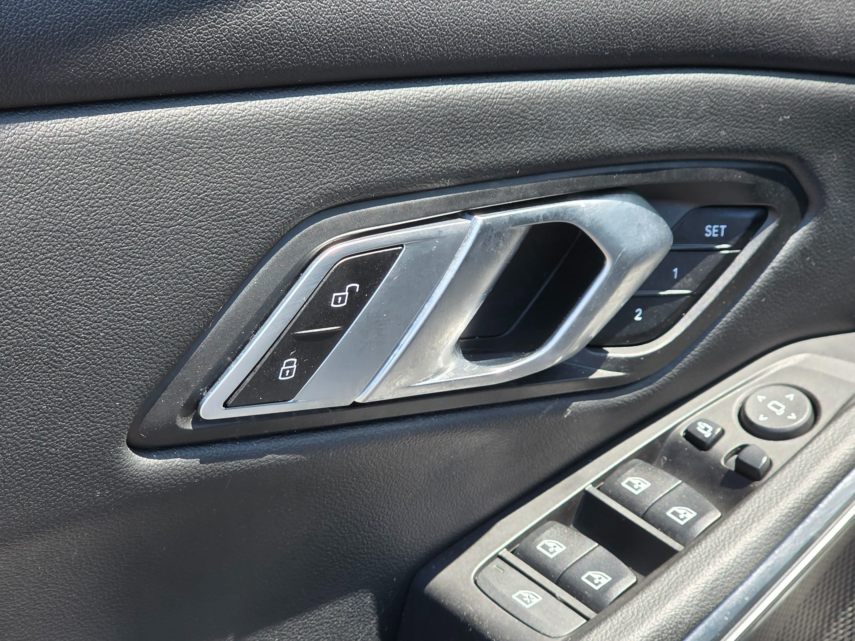 2023 Bmw 330e photo 33
