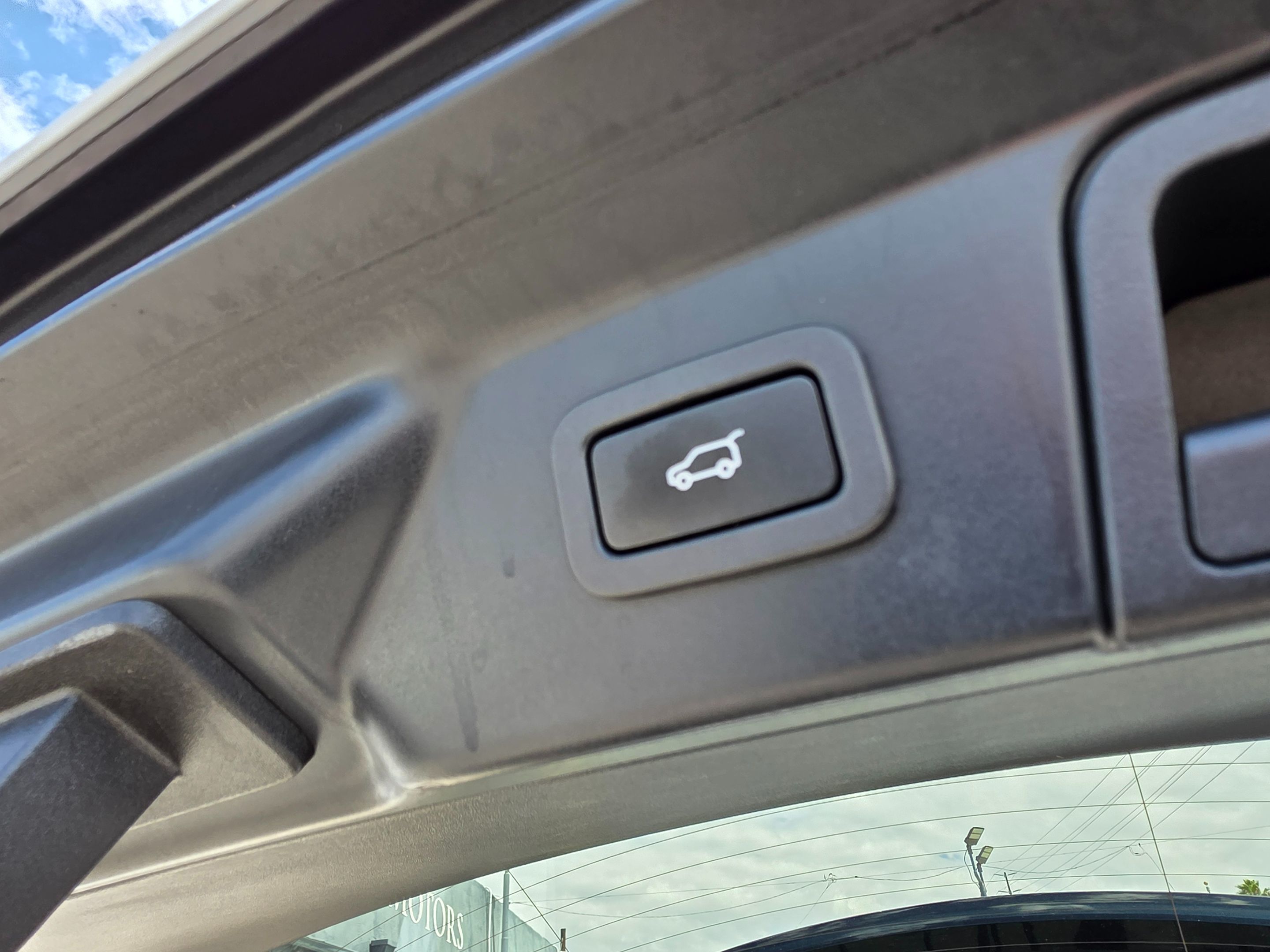 2020 Land Rover Range Rover Velar R-Dynamic S photo 22