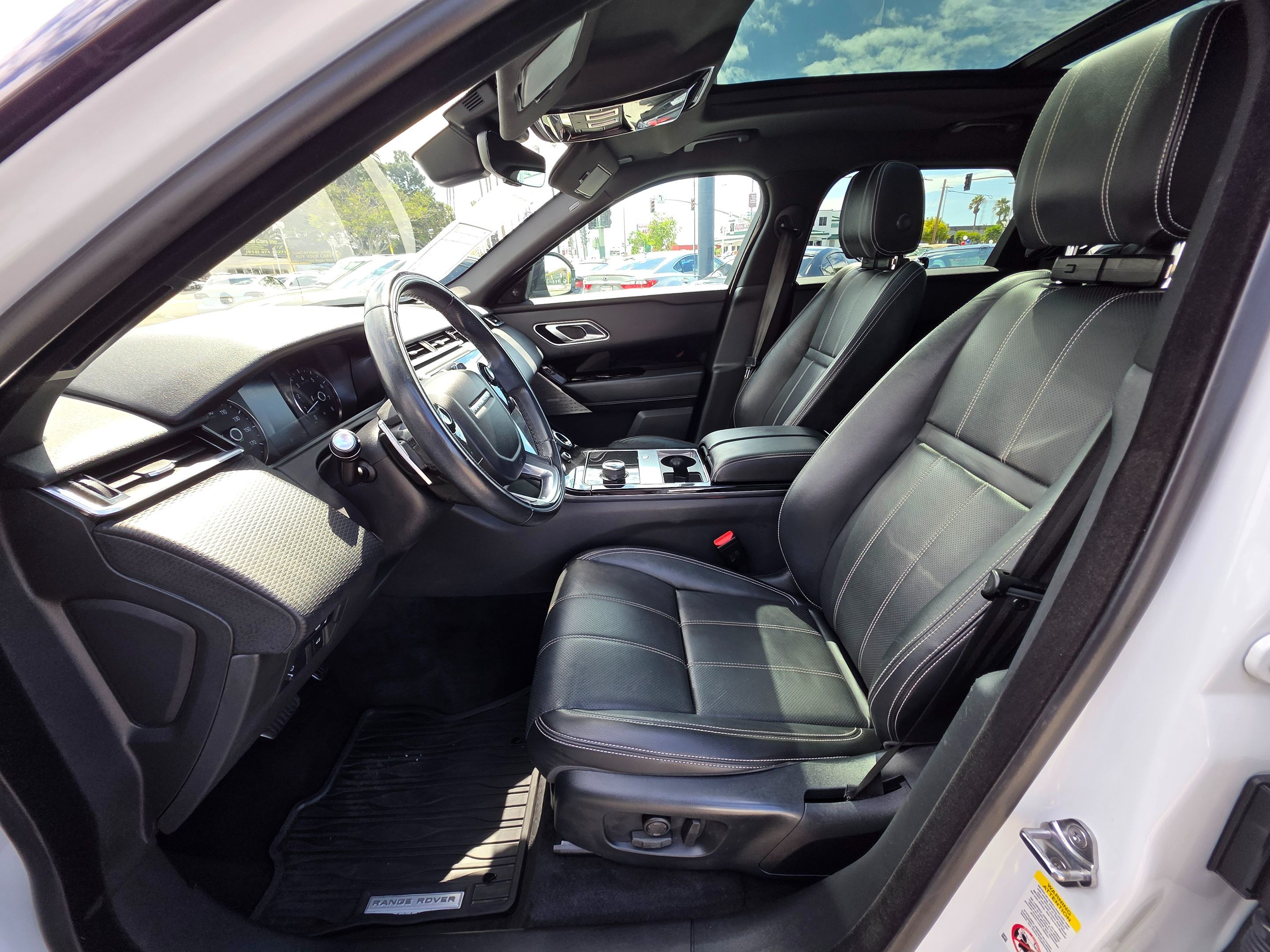 2020 Land Rover Range Rover Velar R-Dynamic S photo 25