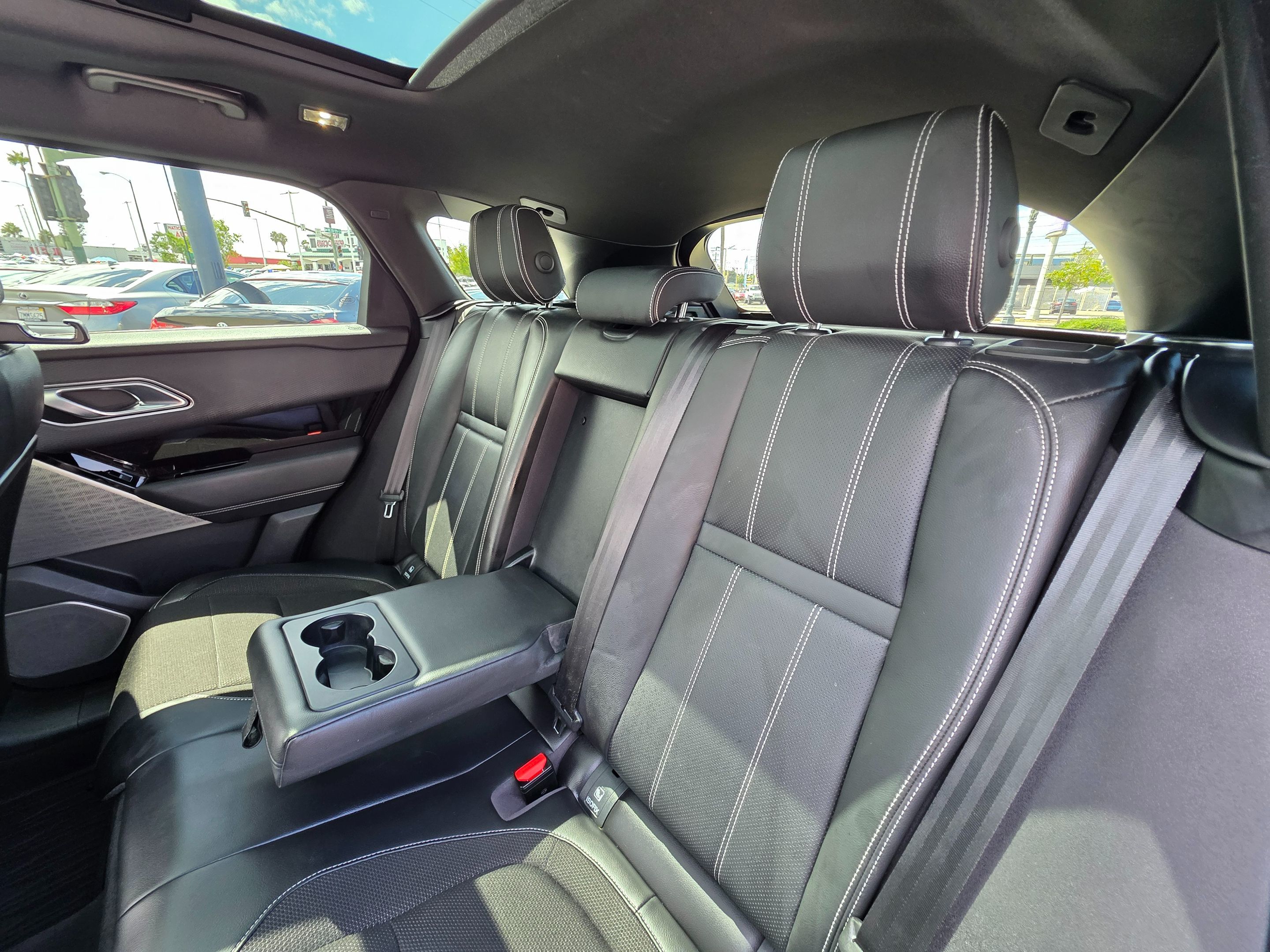 2020 Land Rover Range Rover Velar R-Dynamic S photo 28