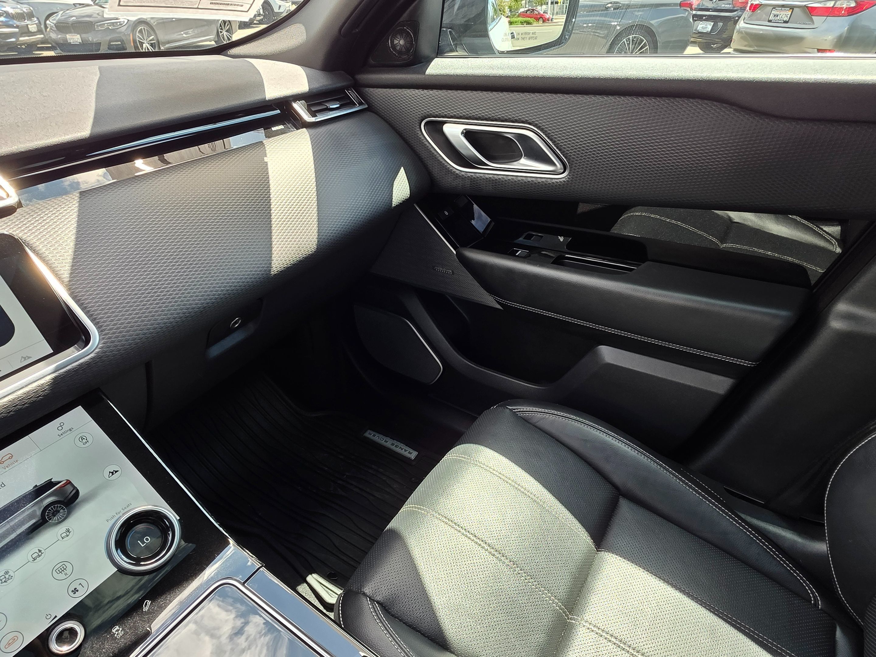 2020 Land Rover Range Rover Velar R-Dynamic S photo 42