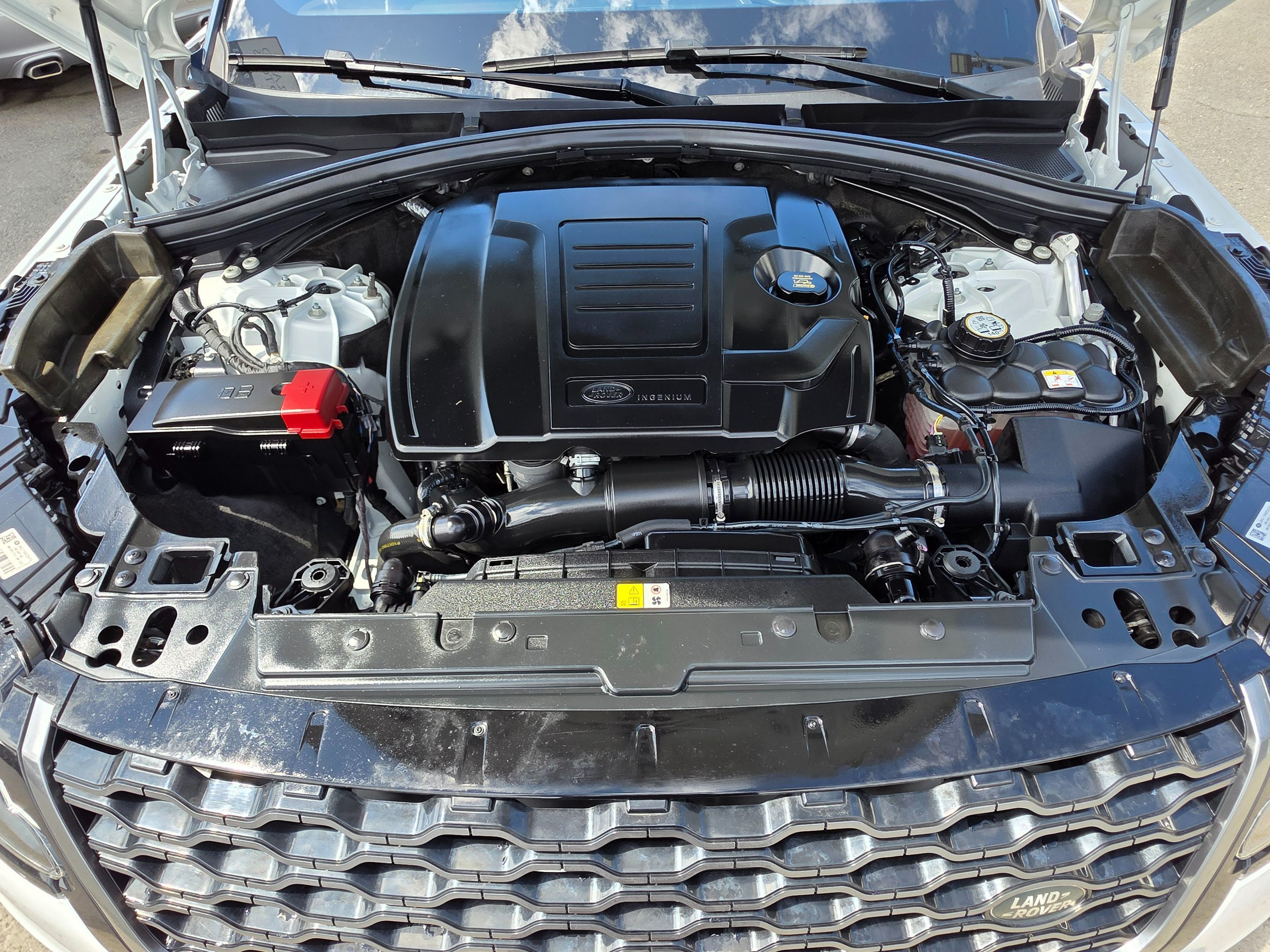 2020 Land Rover Range Rover Velar R-Dynamic S photo 47