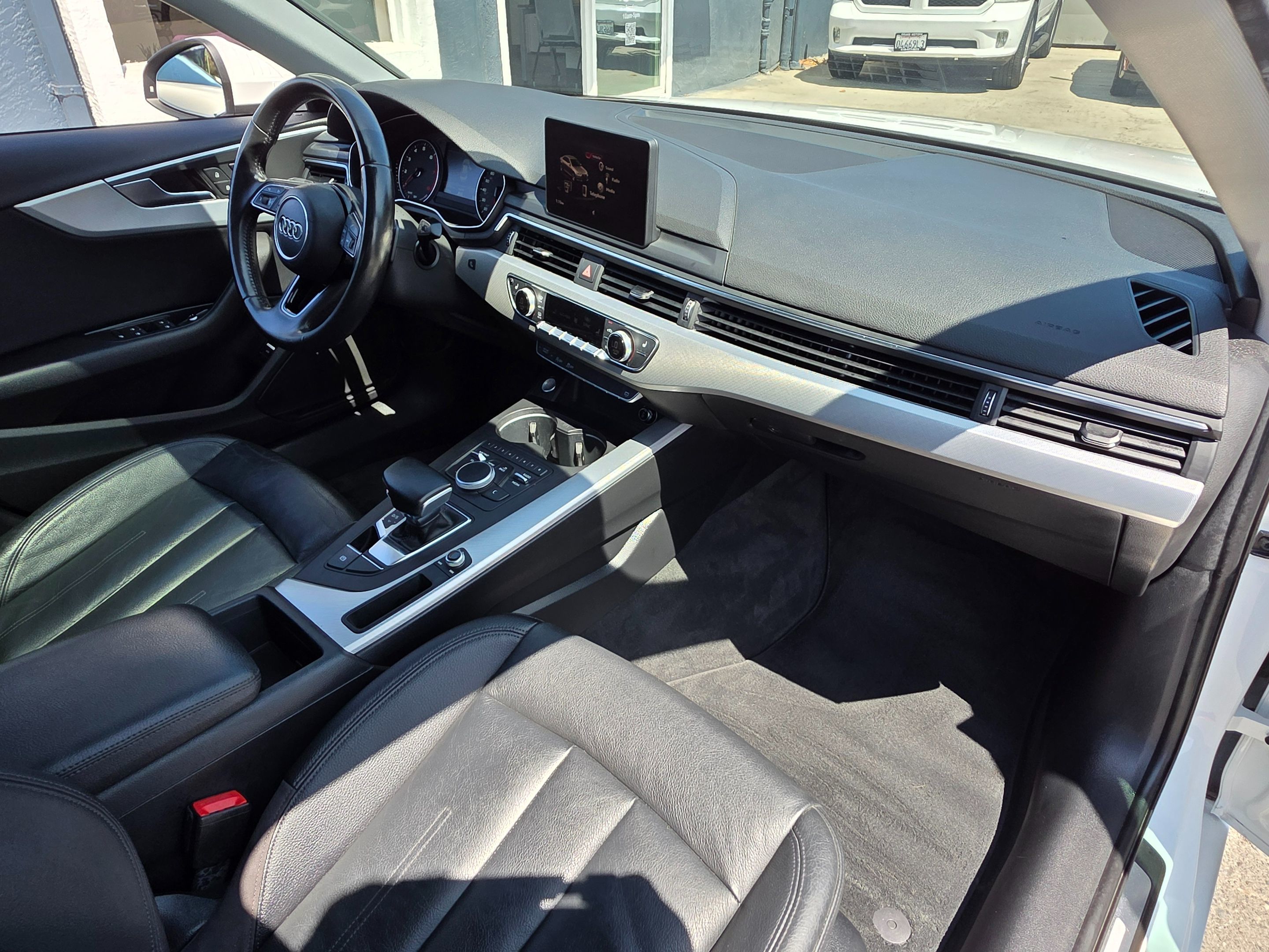 2017 Audi A4 Premium photo 15