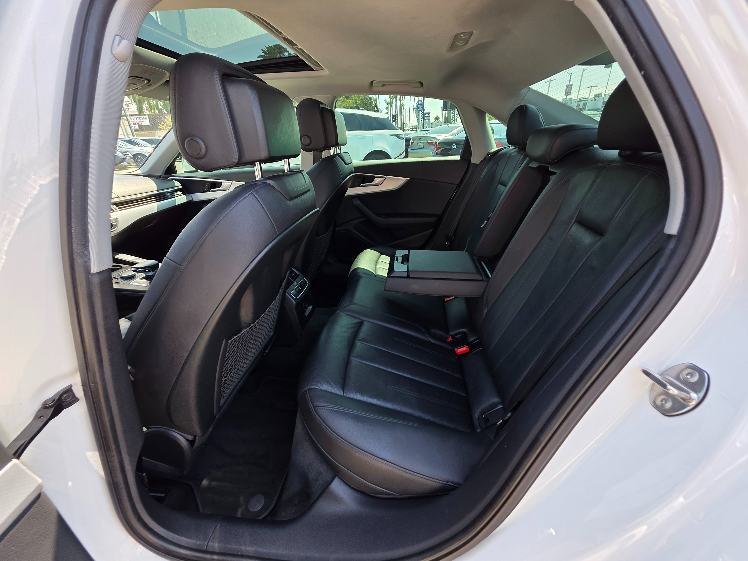 2017 Audi A4 Premium photo 24