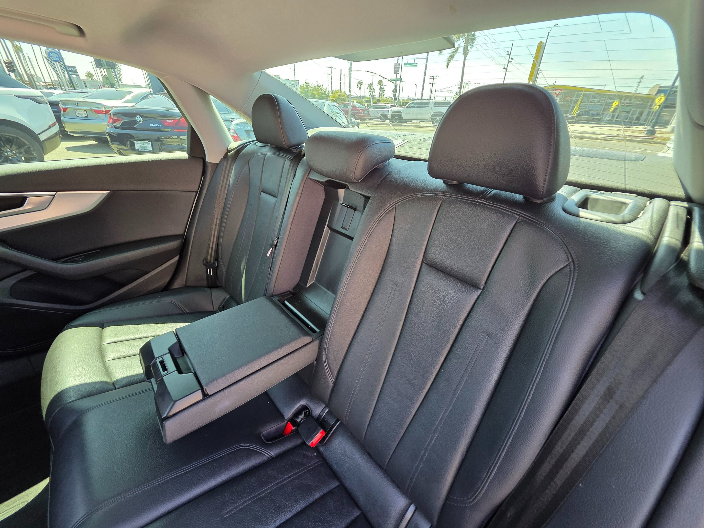 2017 Audi A4 Premium photo 25