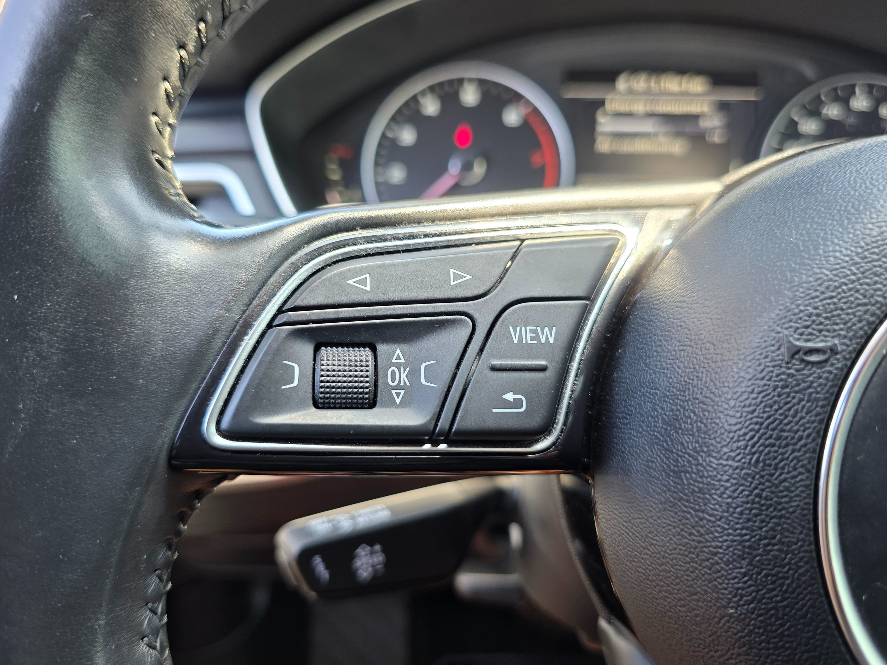 2017 Audi A4 Premium photo 33