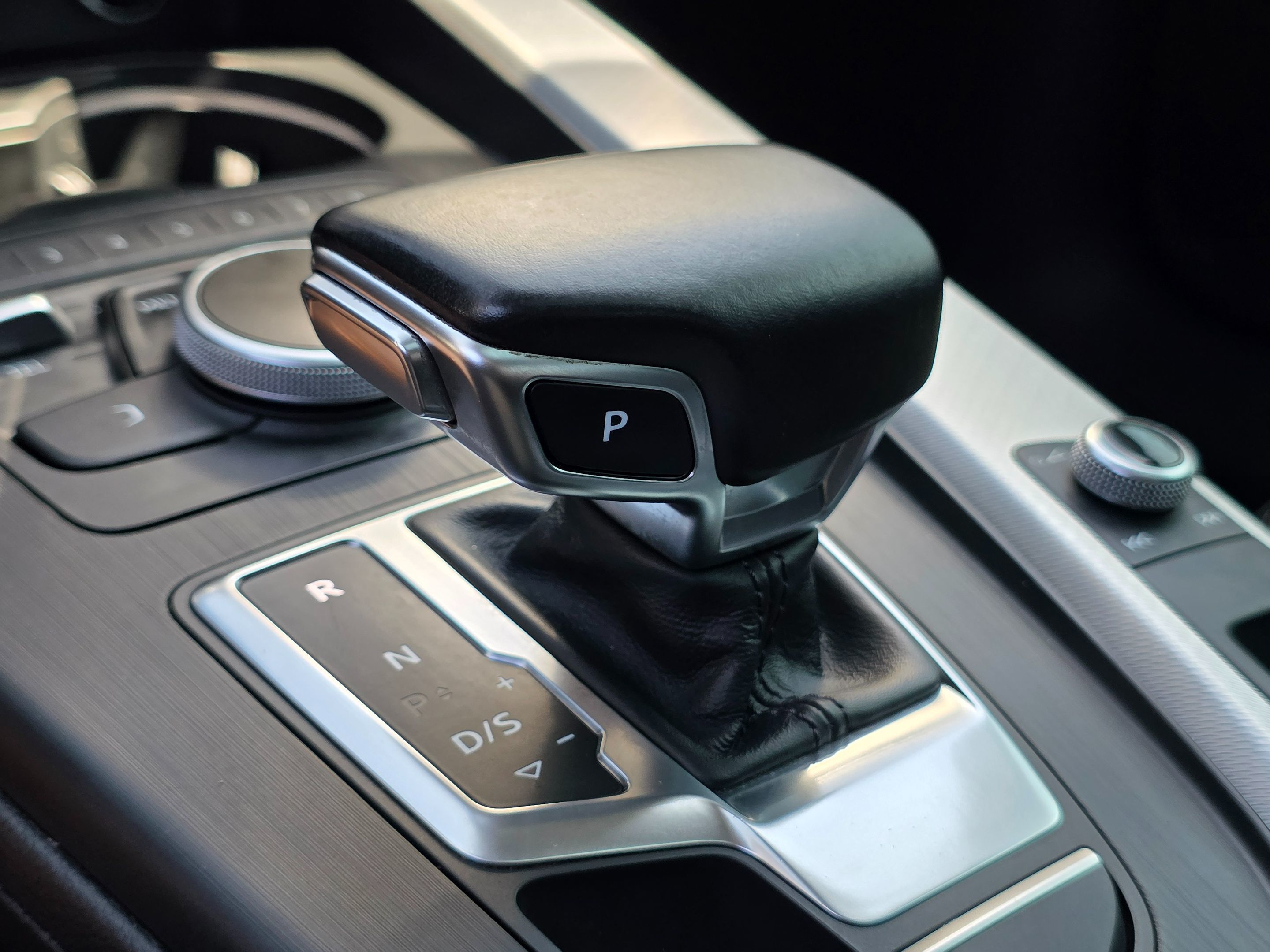 2017 Audi A4 Premium photo 41