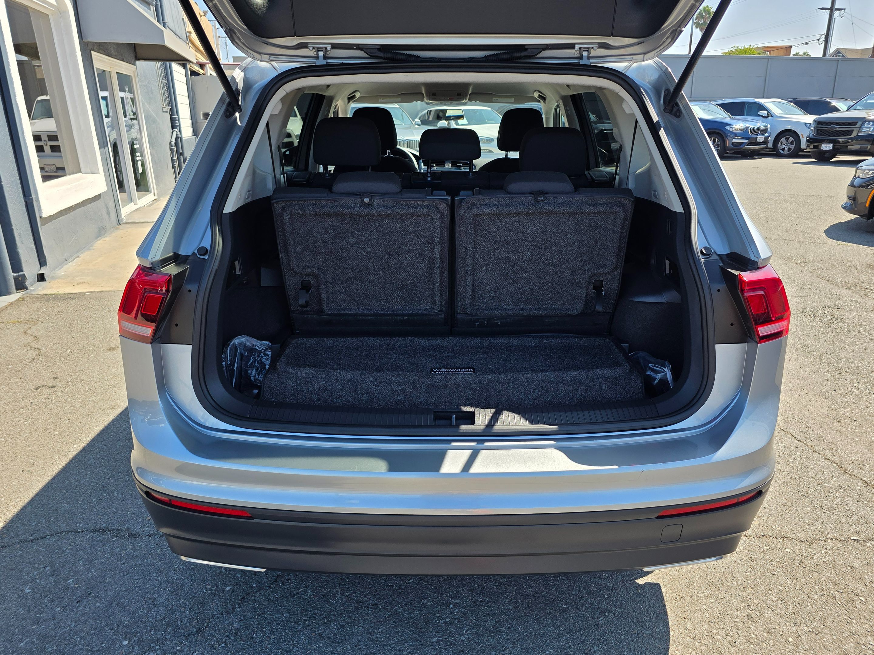 2020 Volkswagen Tiguan S photo 7