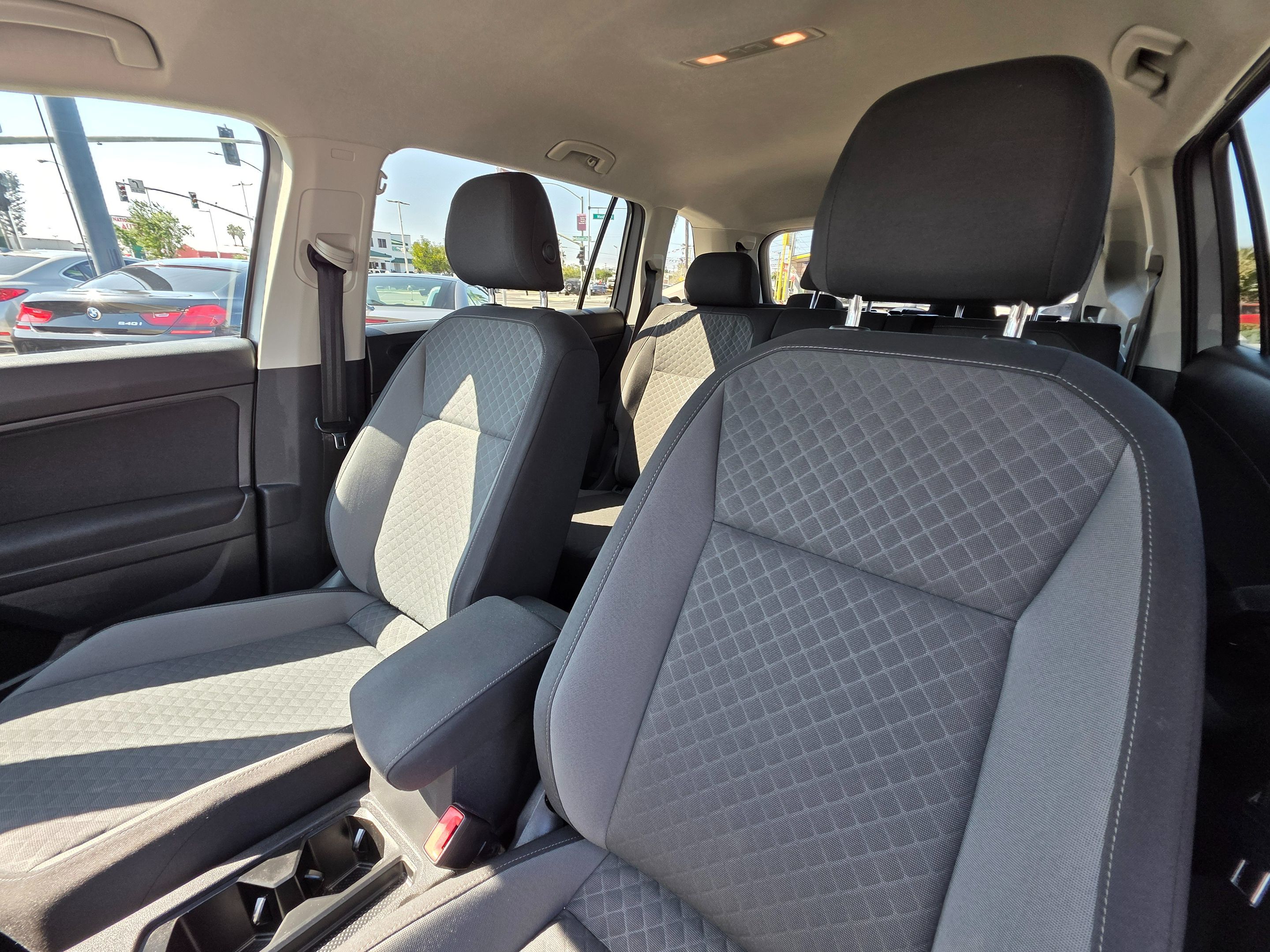2020 Volkswagen Tiguan S photo 11
