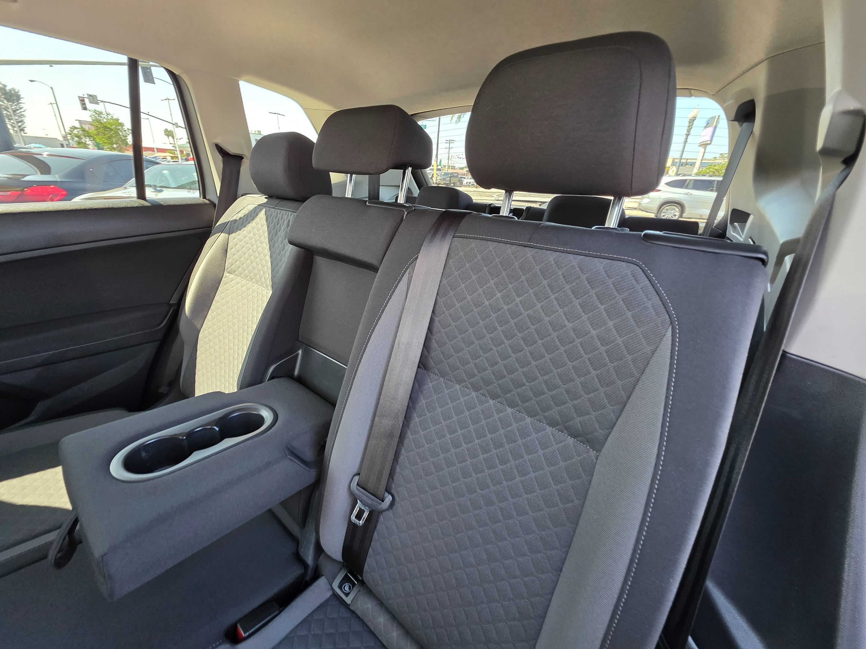 2020 Volkswagen Tiguan S photo 14