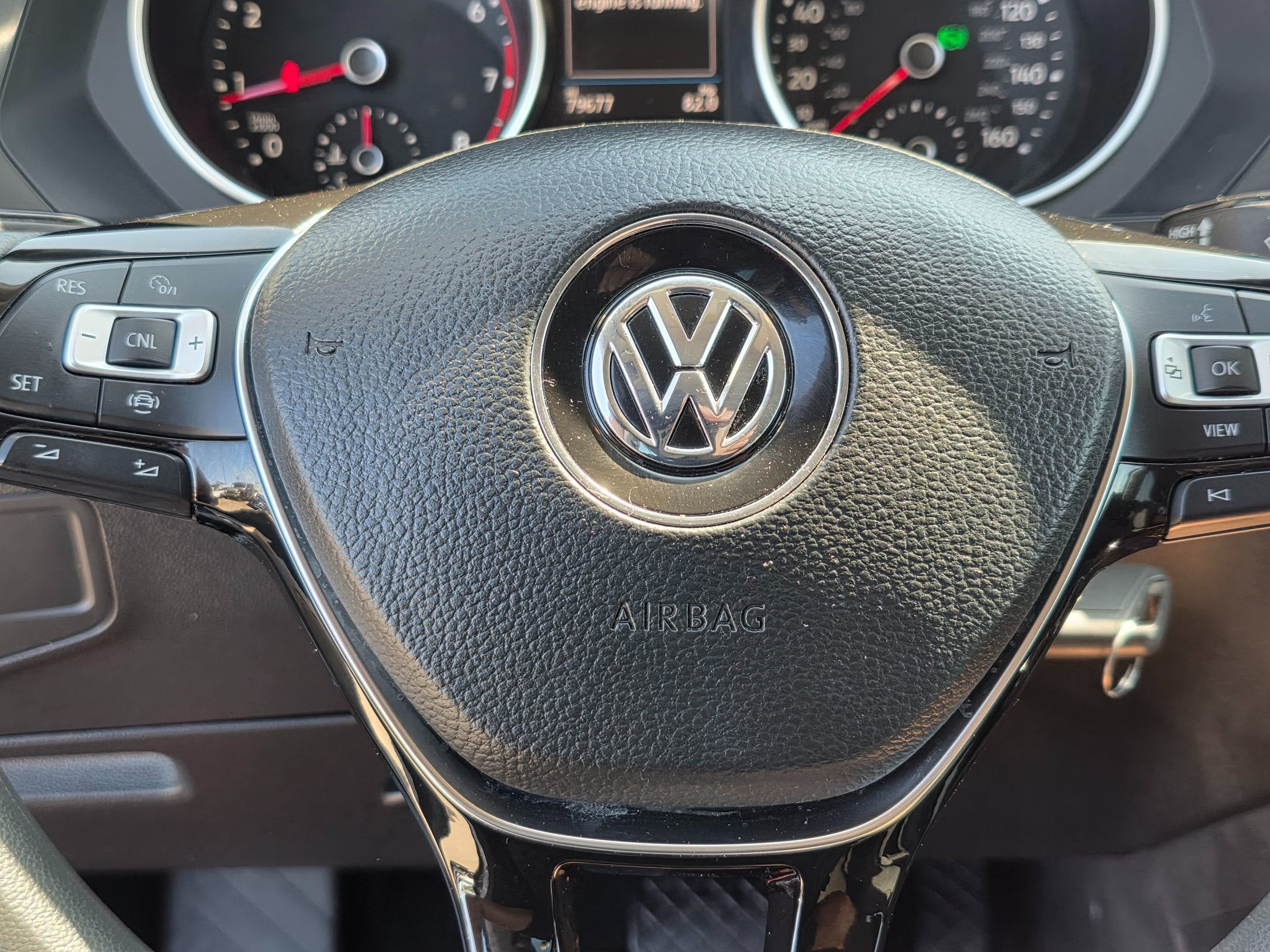 2020 Volkswagen Tiguan S photo 23