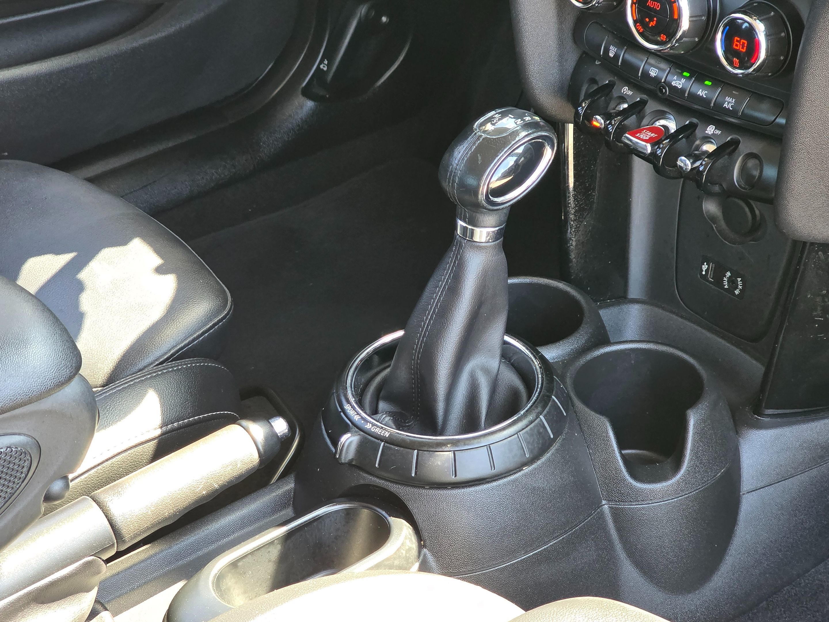 2016 MINI Cooper S - Photo 17