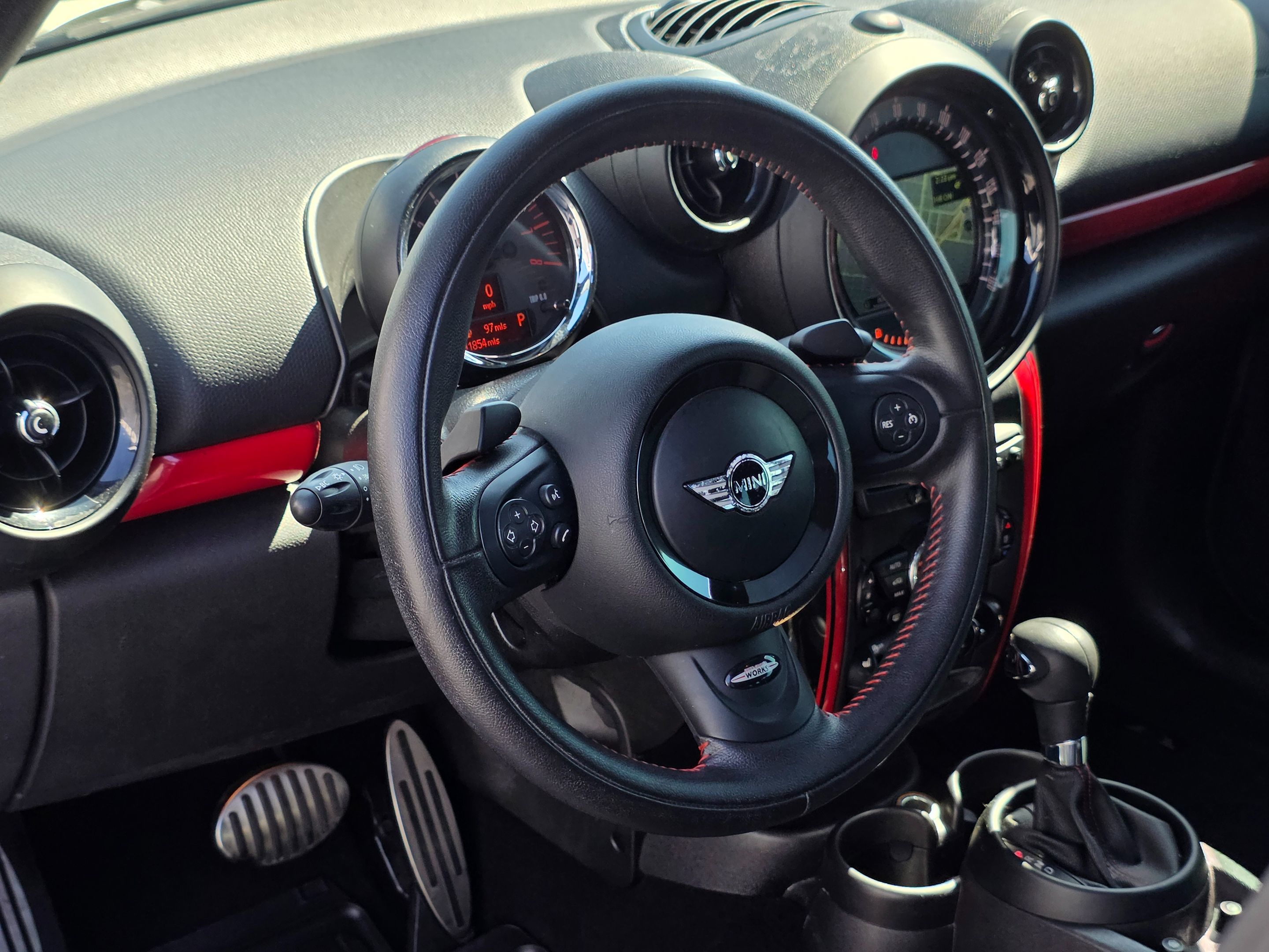 2015 Mini Countryman John Cooper Works photo 2