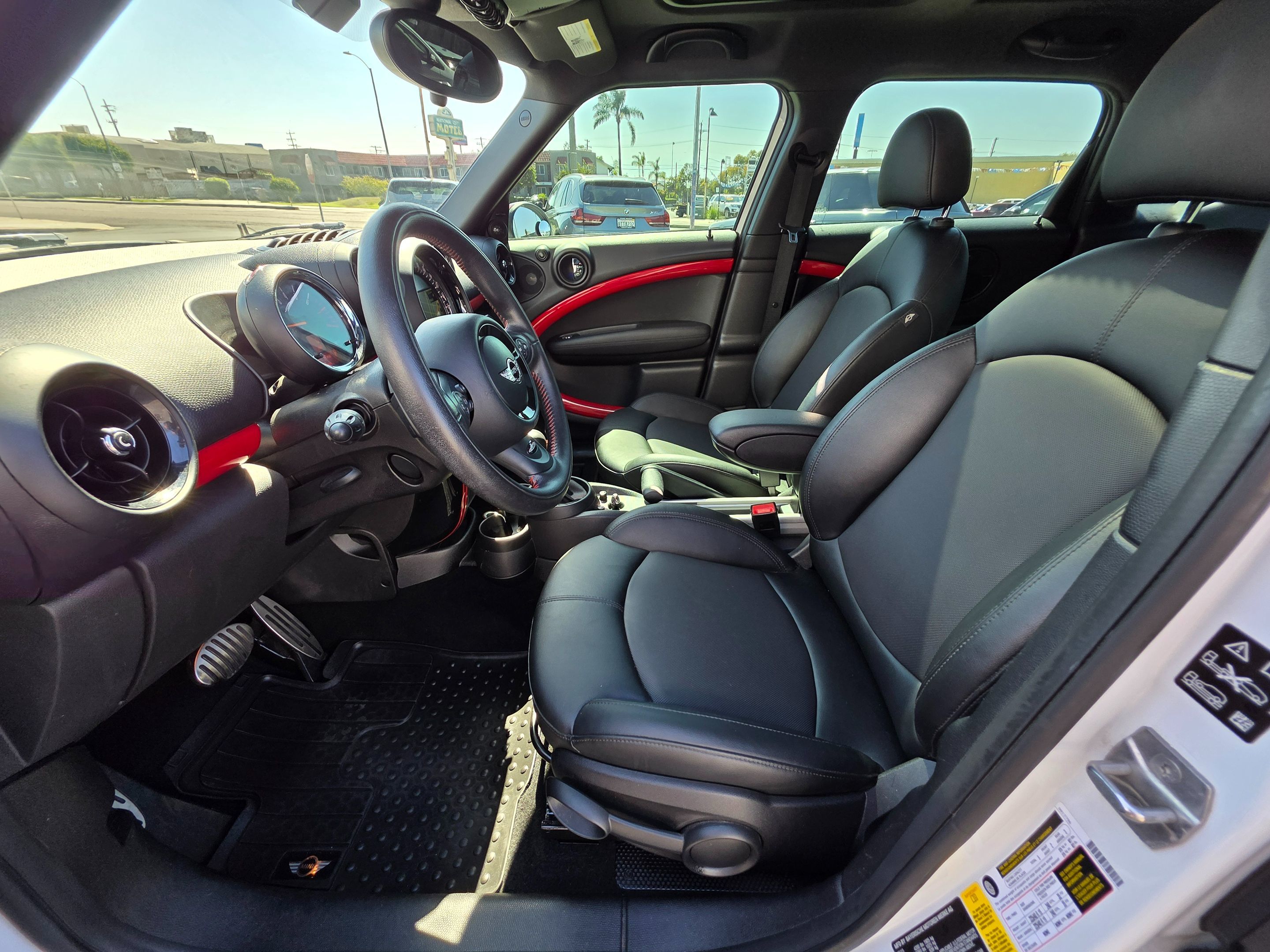 2015 Mini Countryman John Cooper Works photo 3