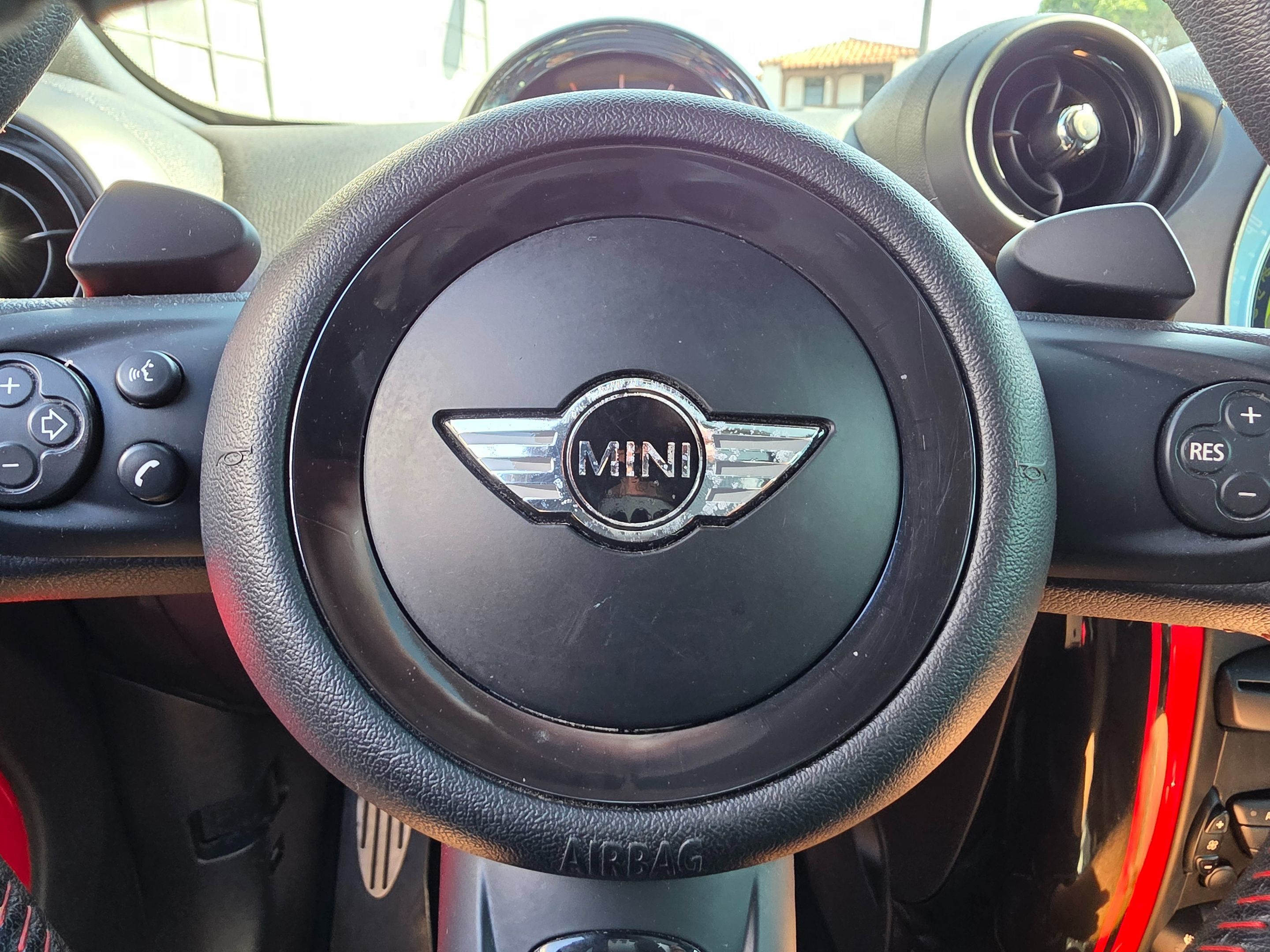 2015 Mini Countryman John Cooper Works photo 14