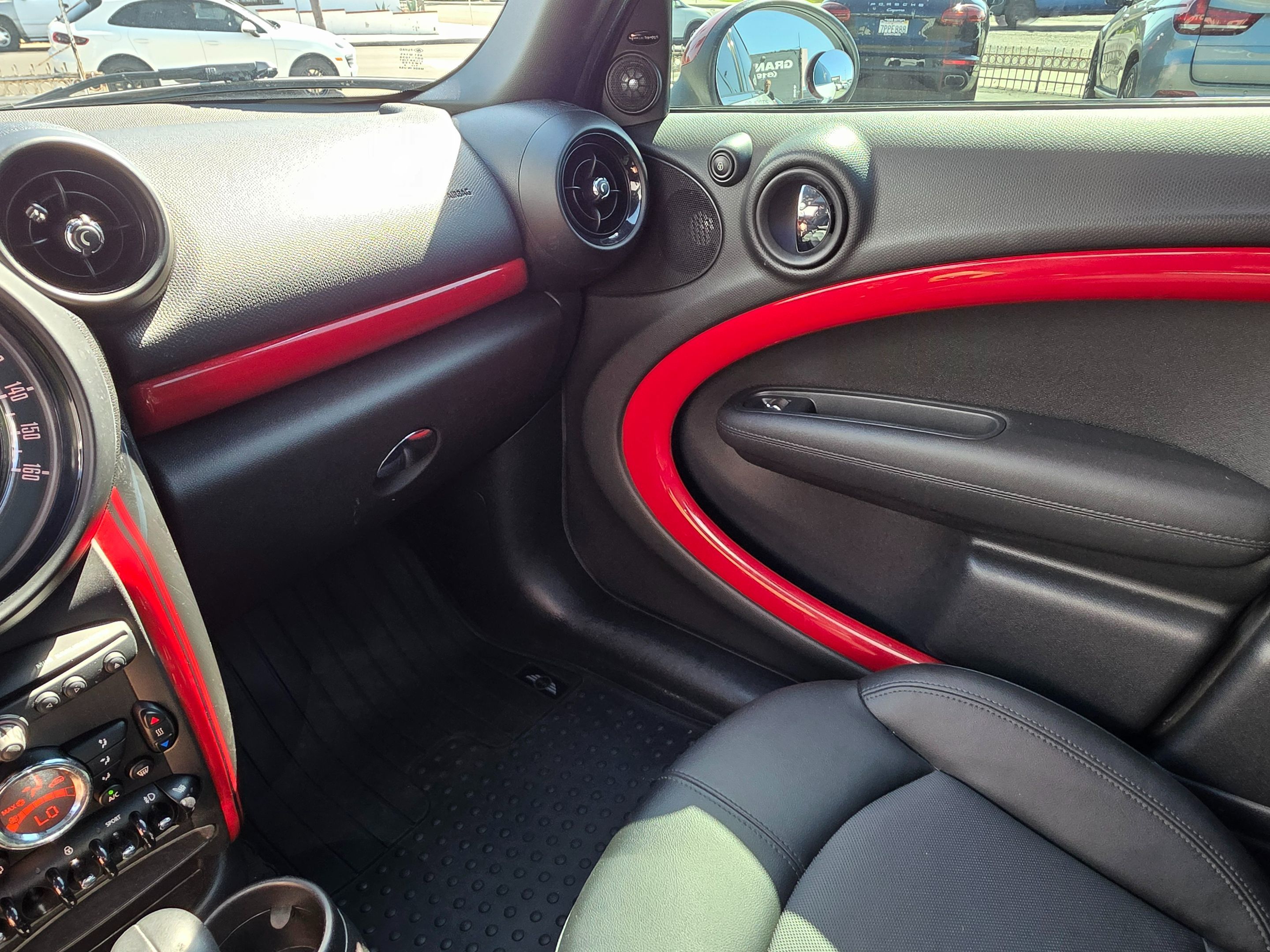 2015 Mini Countryman John Cooper Works photo 21