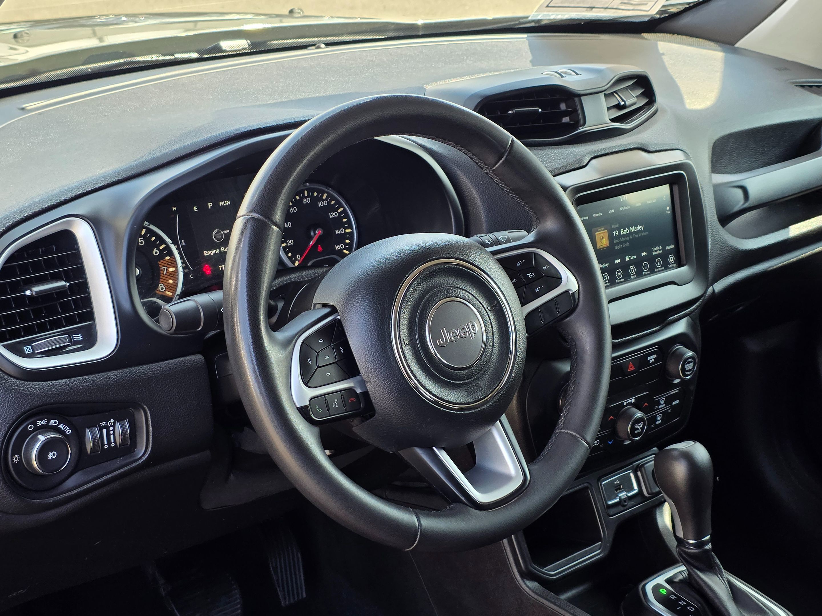 2020 Jeep Renegade Latitude photo 7