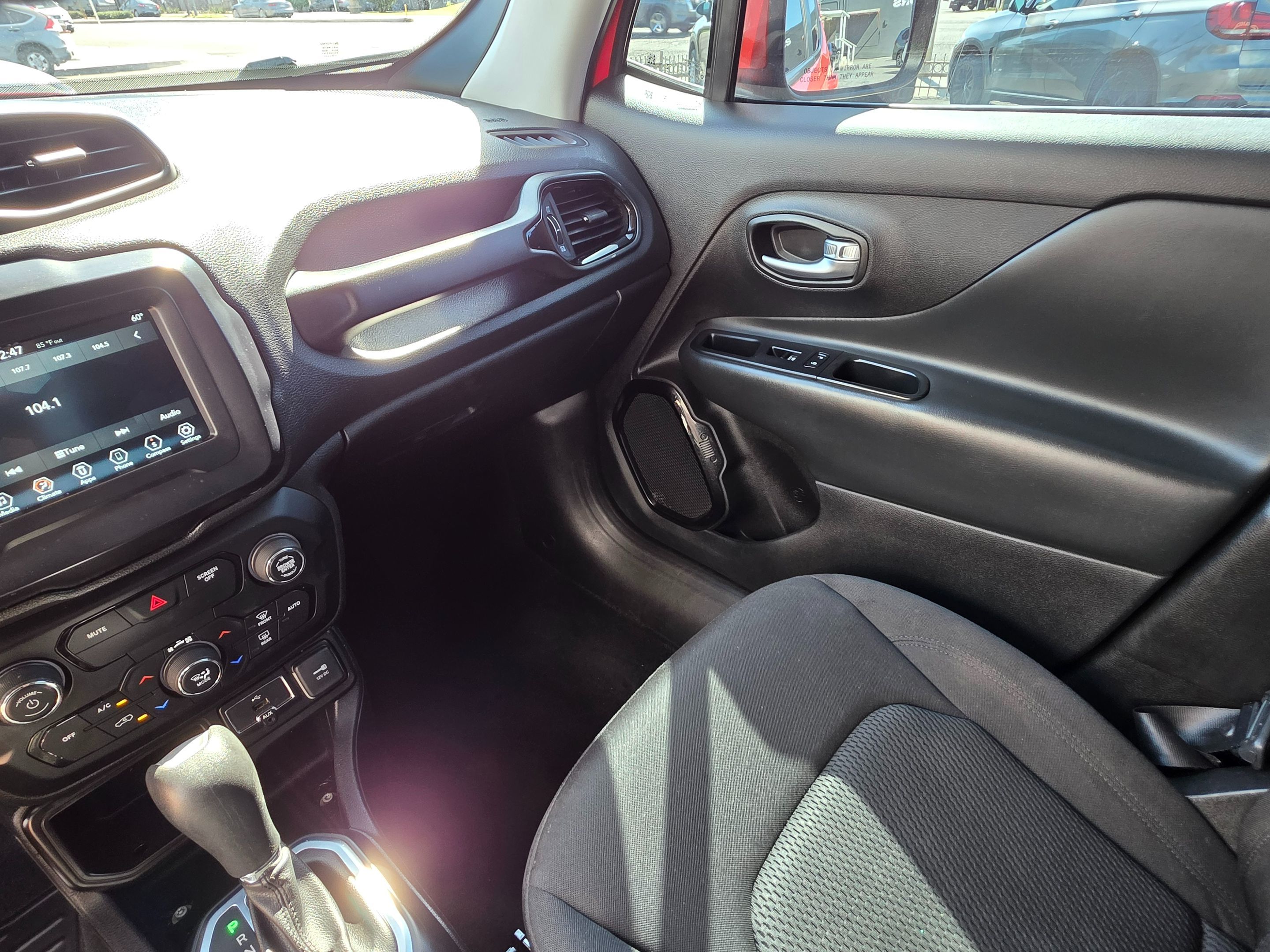 2019 Jeep Renegade Latitude North Edition photo 26