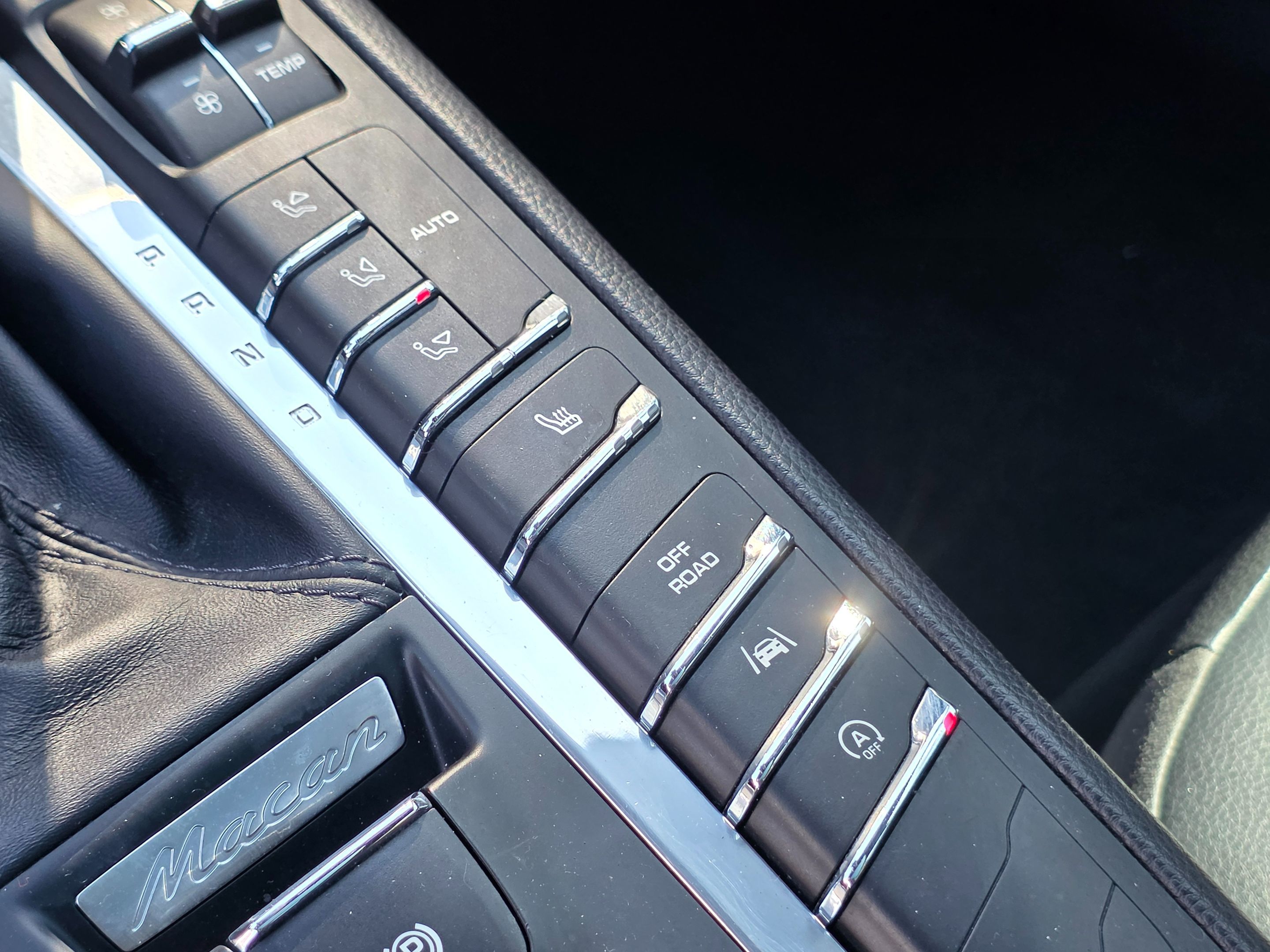 2018 Porsche Macan photo 35