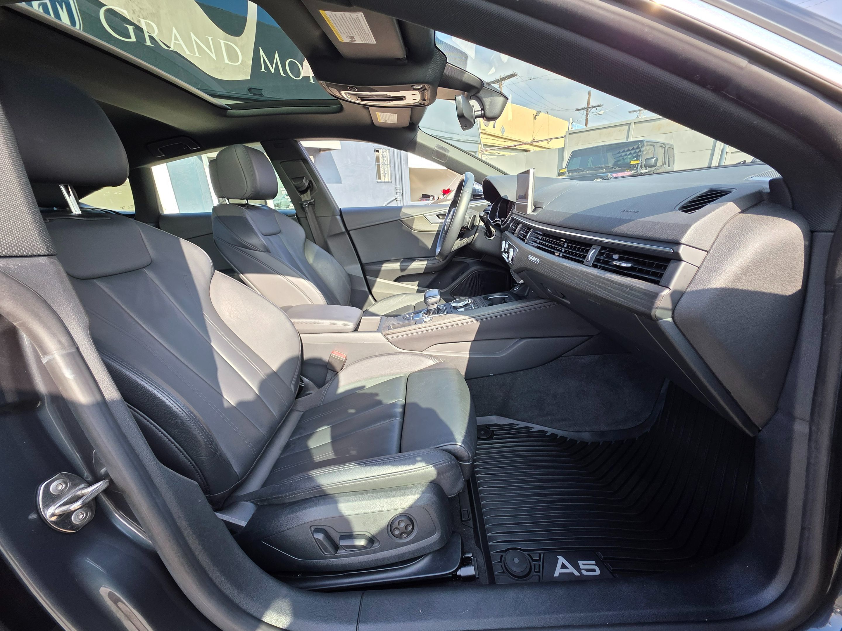 2019 Audi A5 Premium Plus 45 TFSI Quattro photo 4