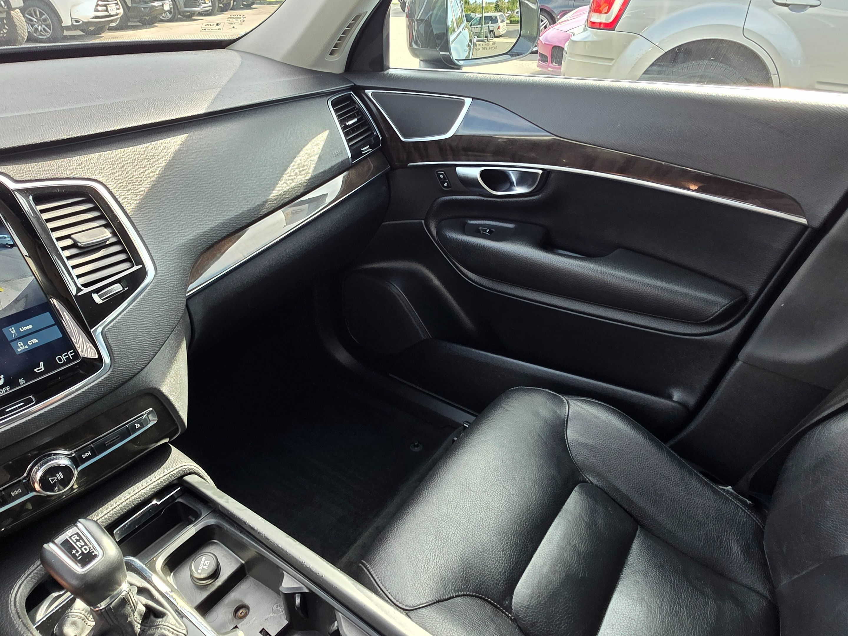 2018 Volvo XC90 Momentum - Photo 39