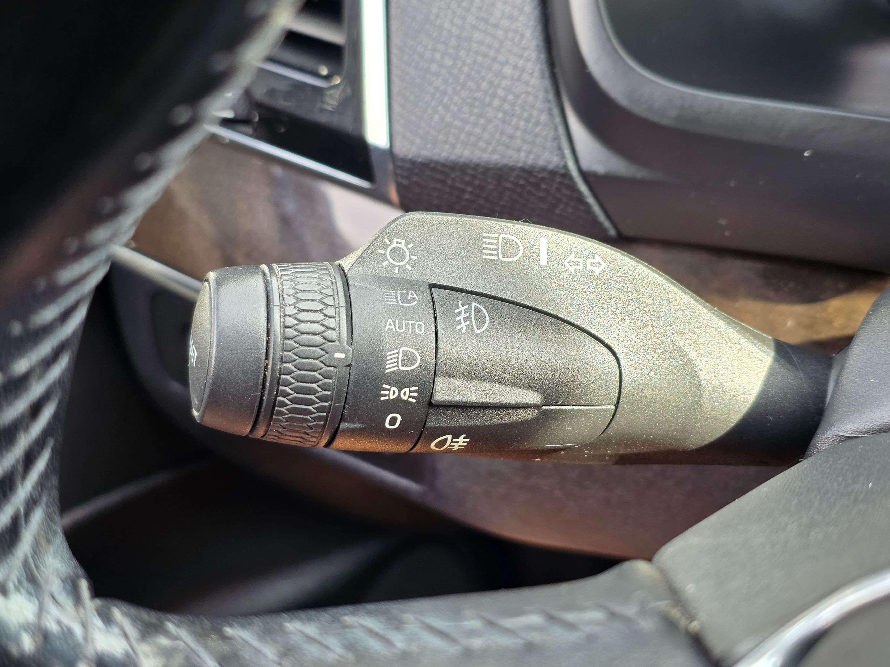 2018 Volvo XC90 Momentum - Photo 41