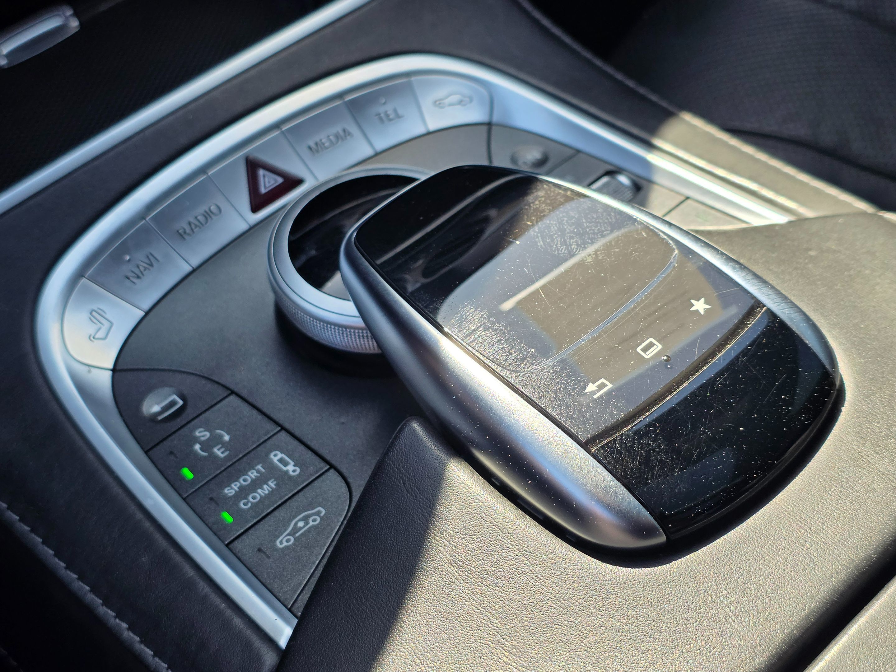 Photo 36 of this Mercedes-Benz S 550
