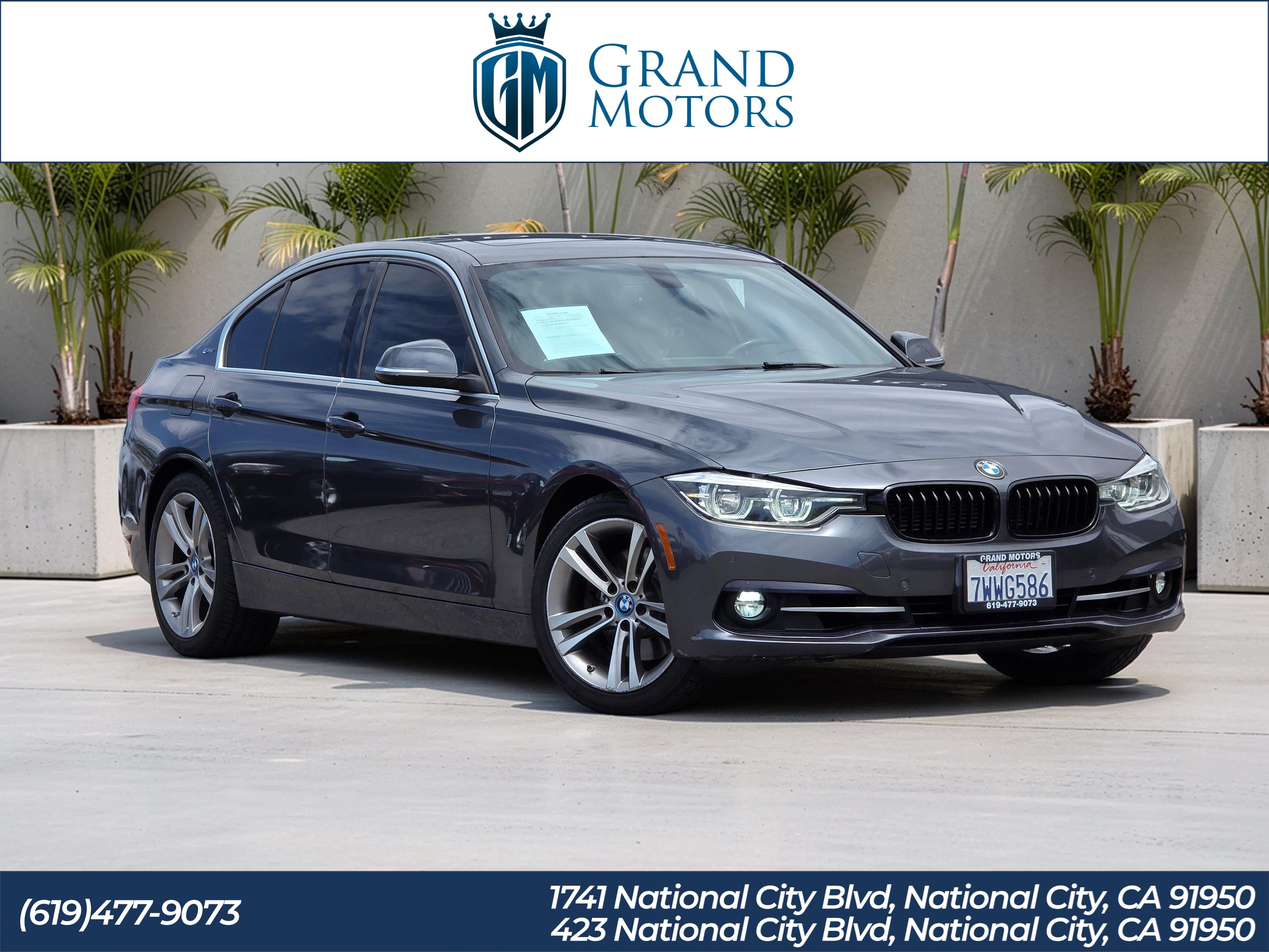 2017 BMW 3 Series 330e iPerformance Sedan's photo