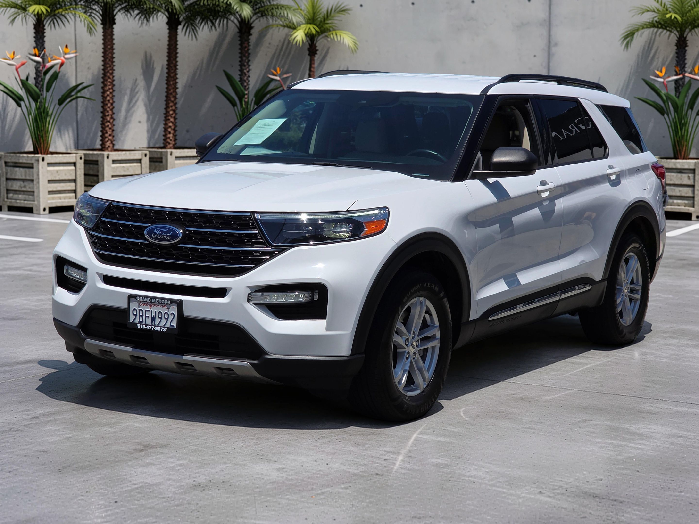 Photo 3 of this Ford Explorer