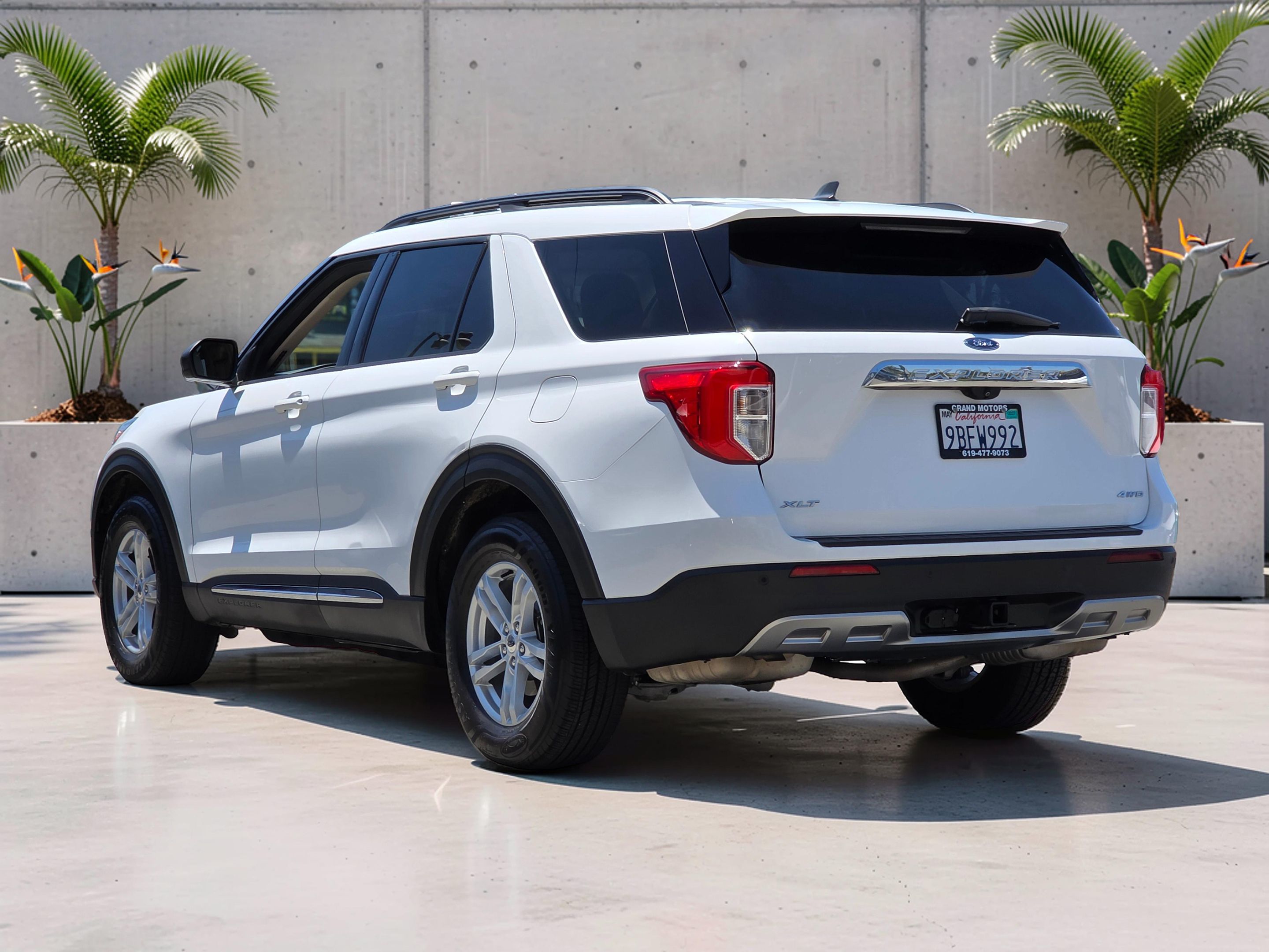 Photo 4 of this Ford Explorer
