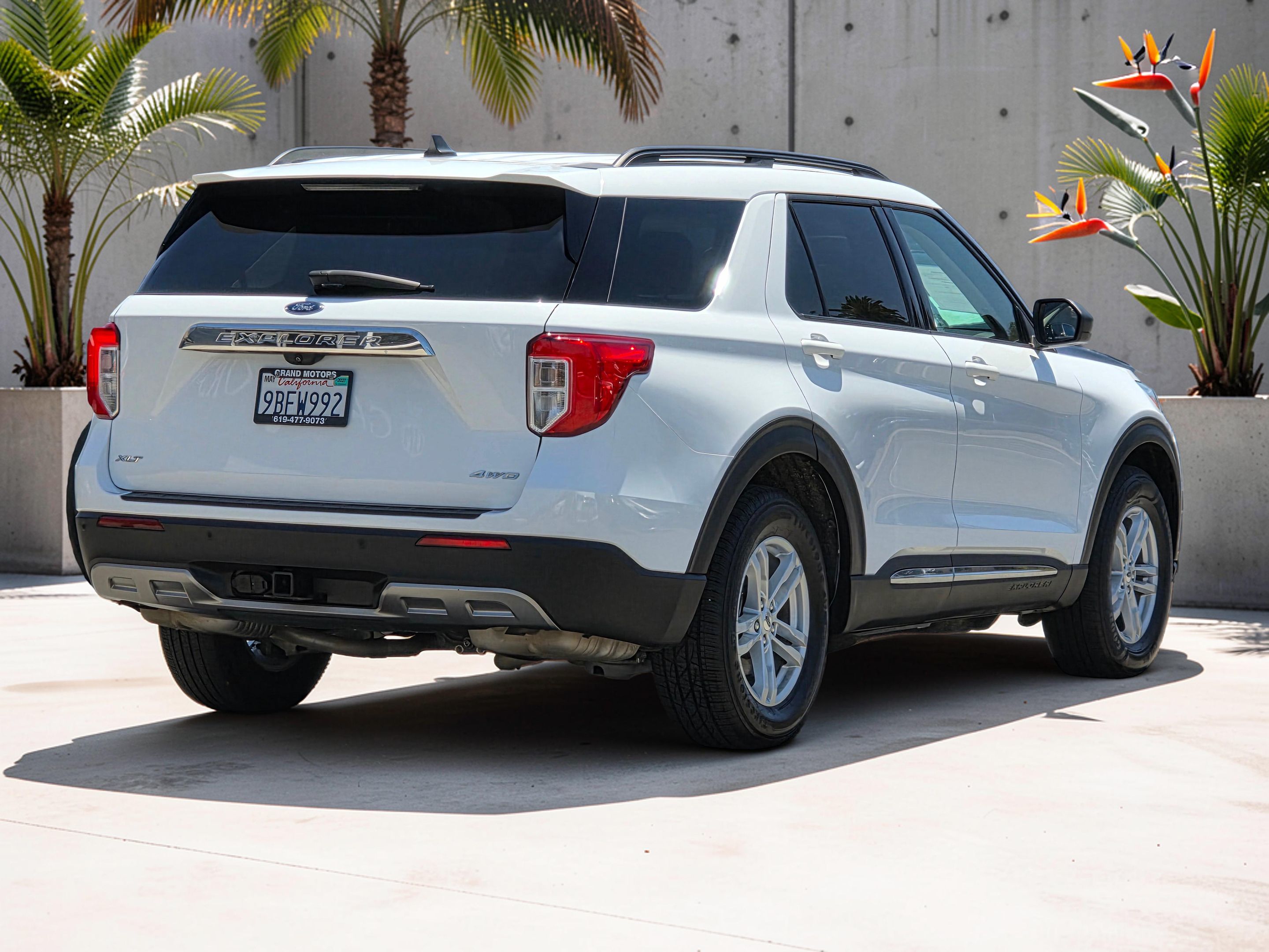 Photo 6 of this Ford Explorer