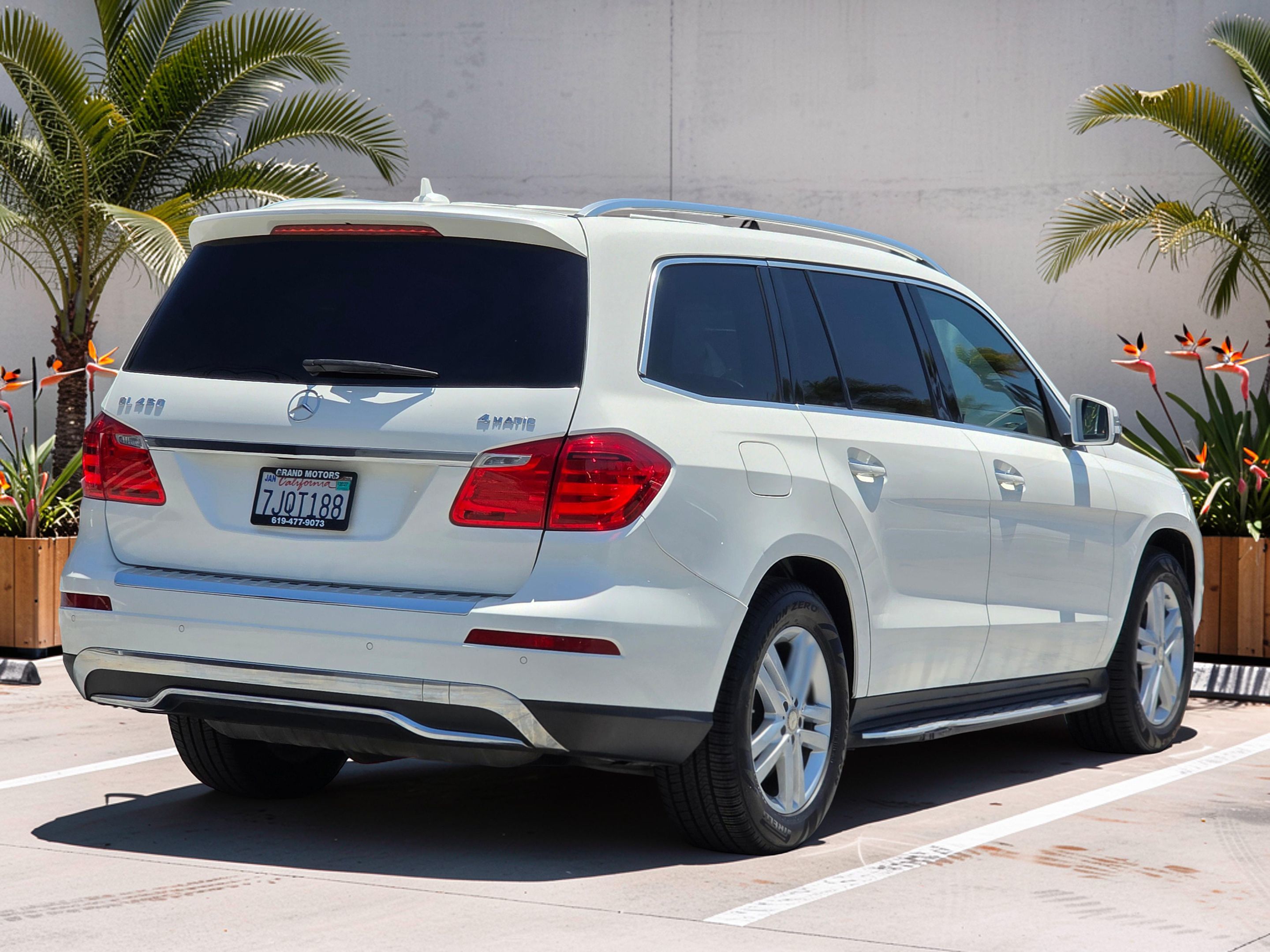 Photo 6 of this Mercedes-Benz GL 450