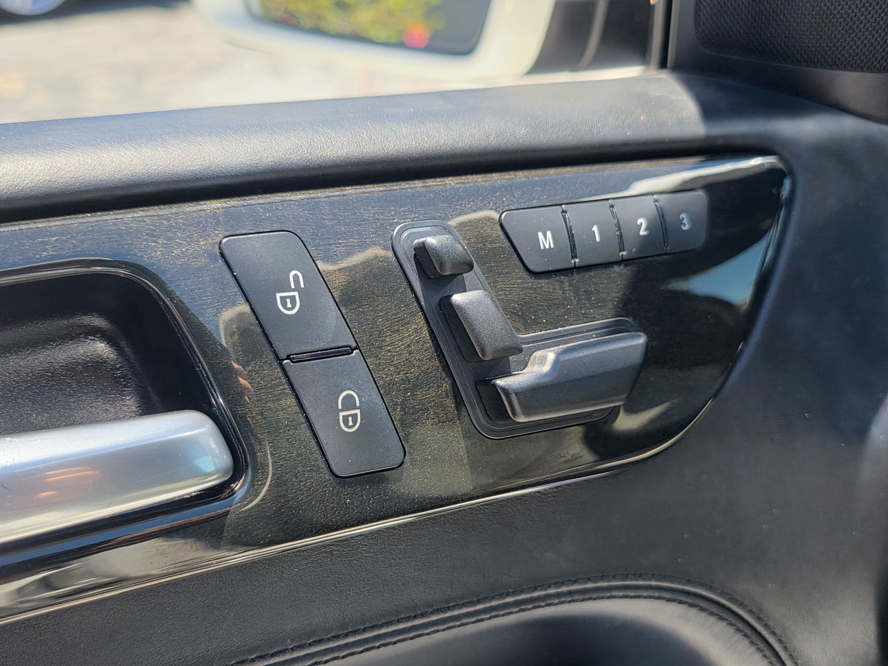 Photo 26 of this Mercedes-Benz GL 450