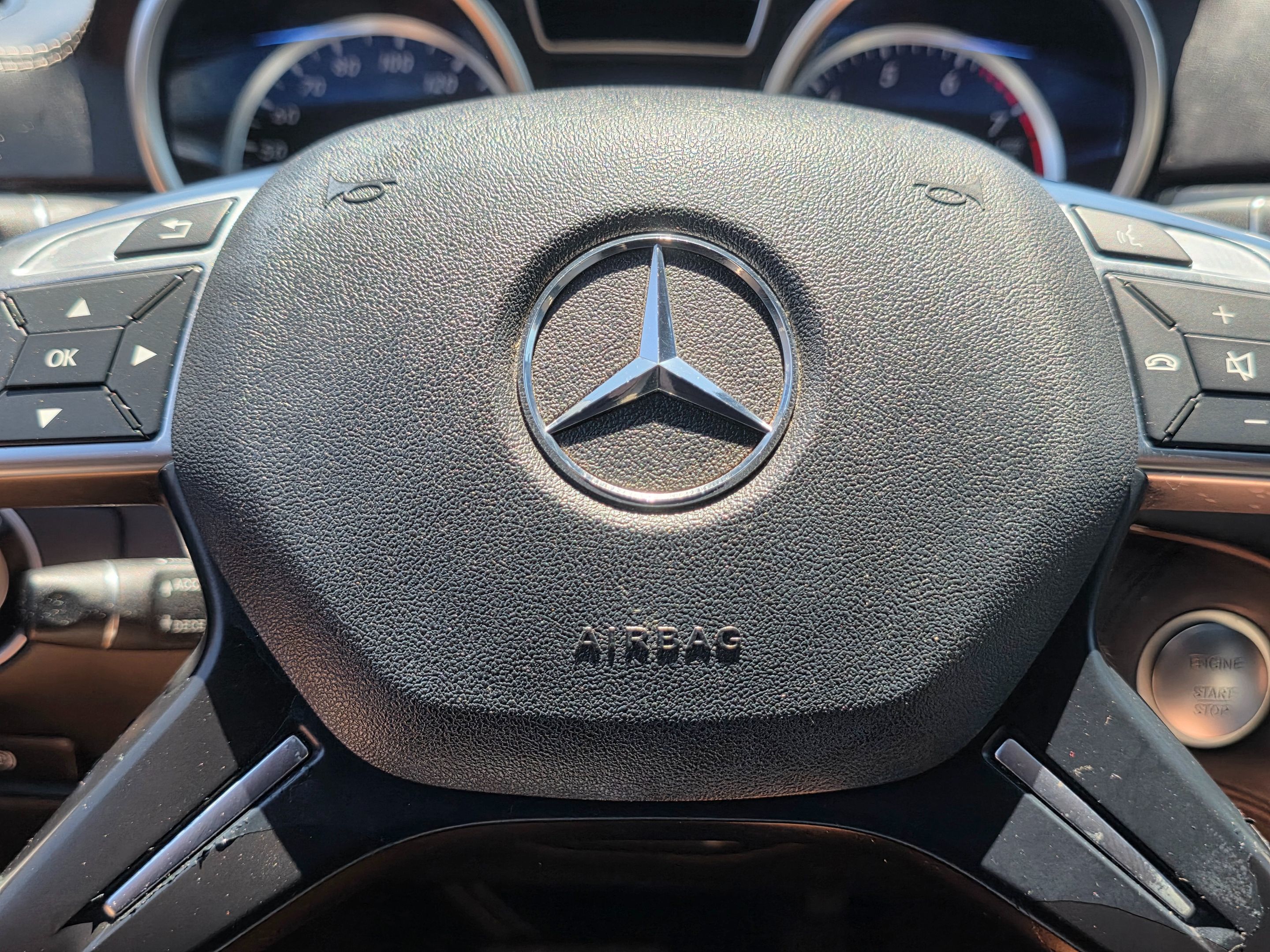 Photo 30 of this Mercedes-Benz GL 450