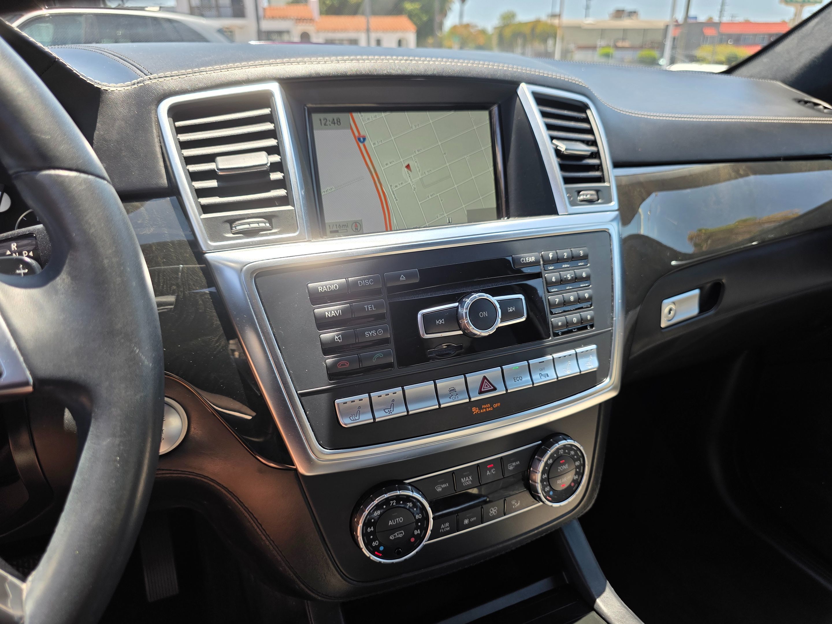 Photo 32 of this Mercedes-Benz GL 450