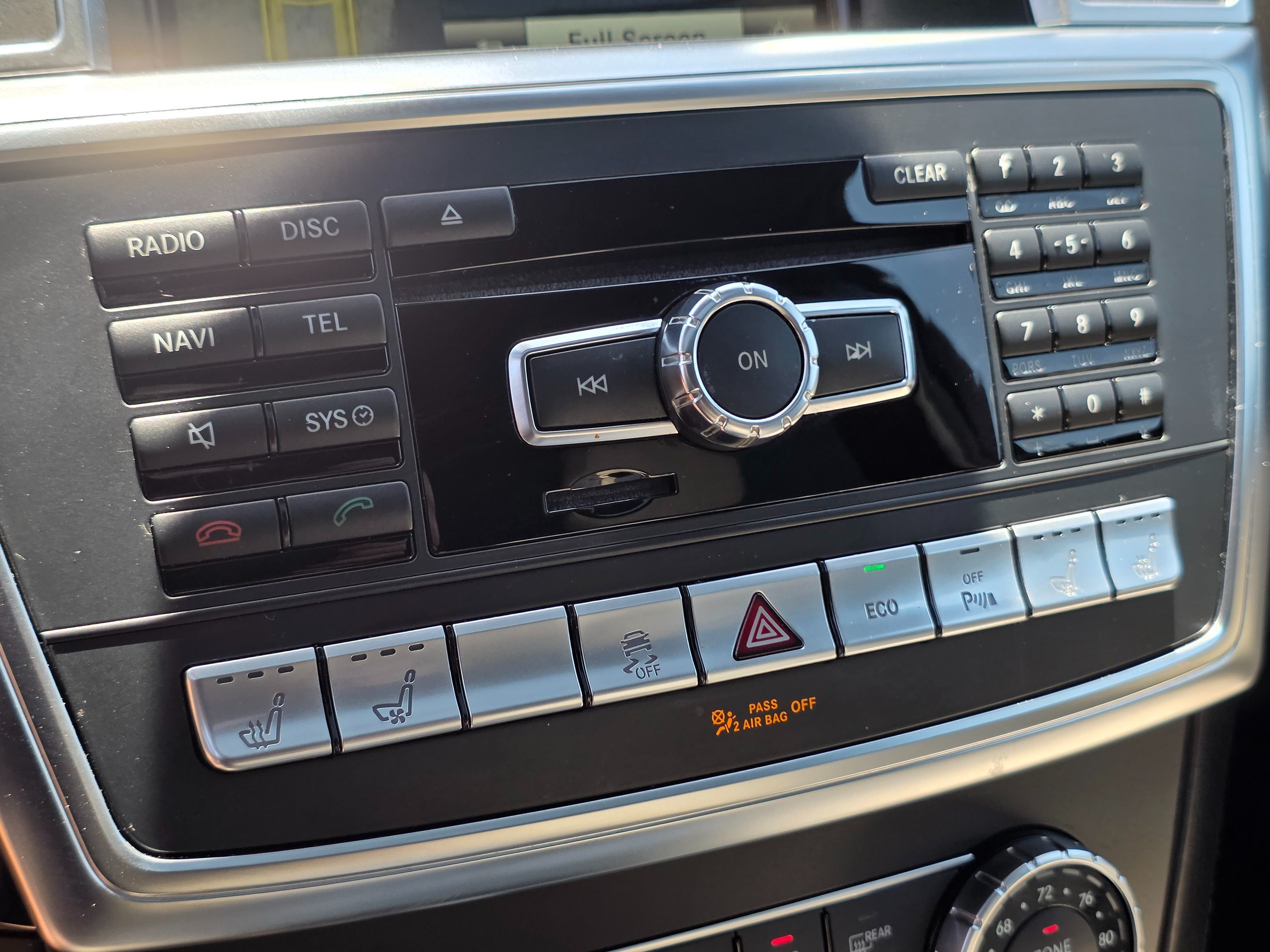 Photo 37 of this Mercedes-Benz GL 450
