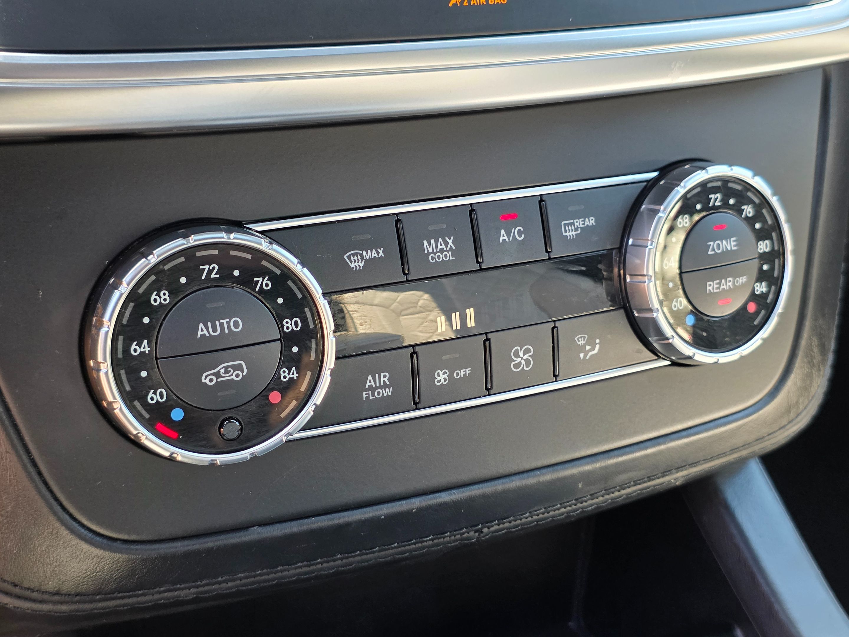 Photo 38 of this Mercedes-Benz GL 450