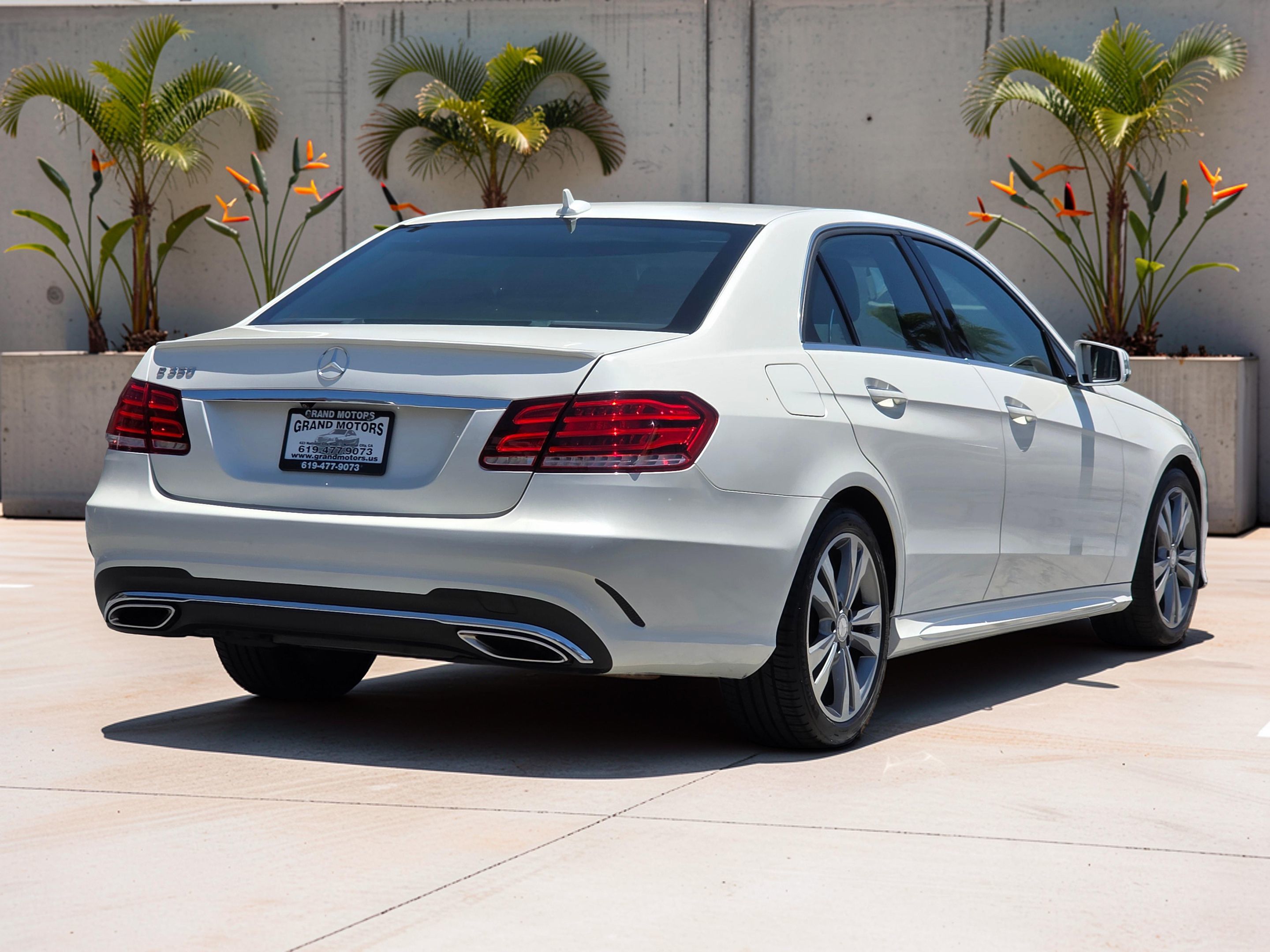 Photo 6 of this Mercedes-Benz E 350