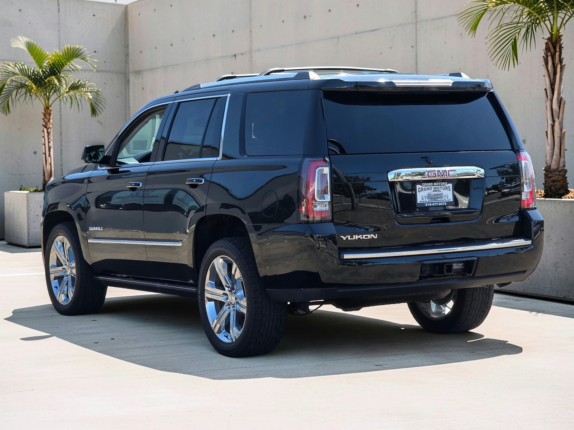Photo 6 of this GMC Yukon