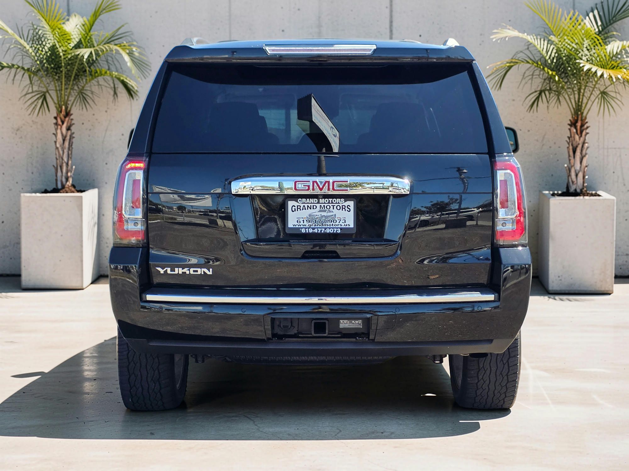 Photo 7 of this GMC Yukon