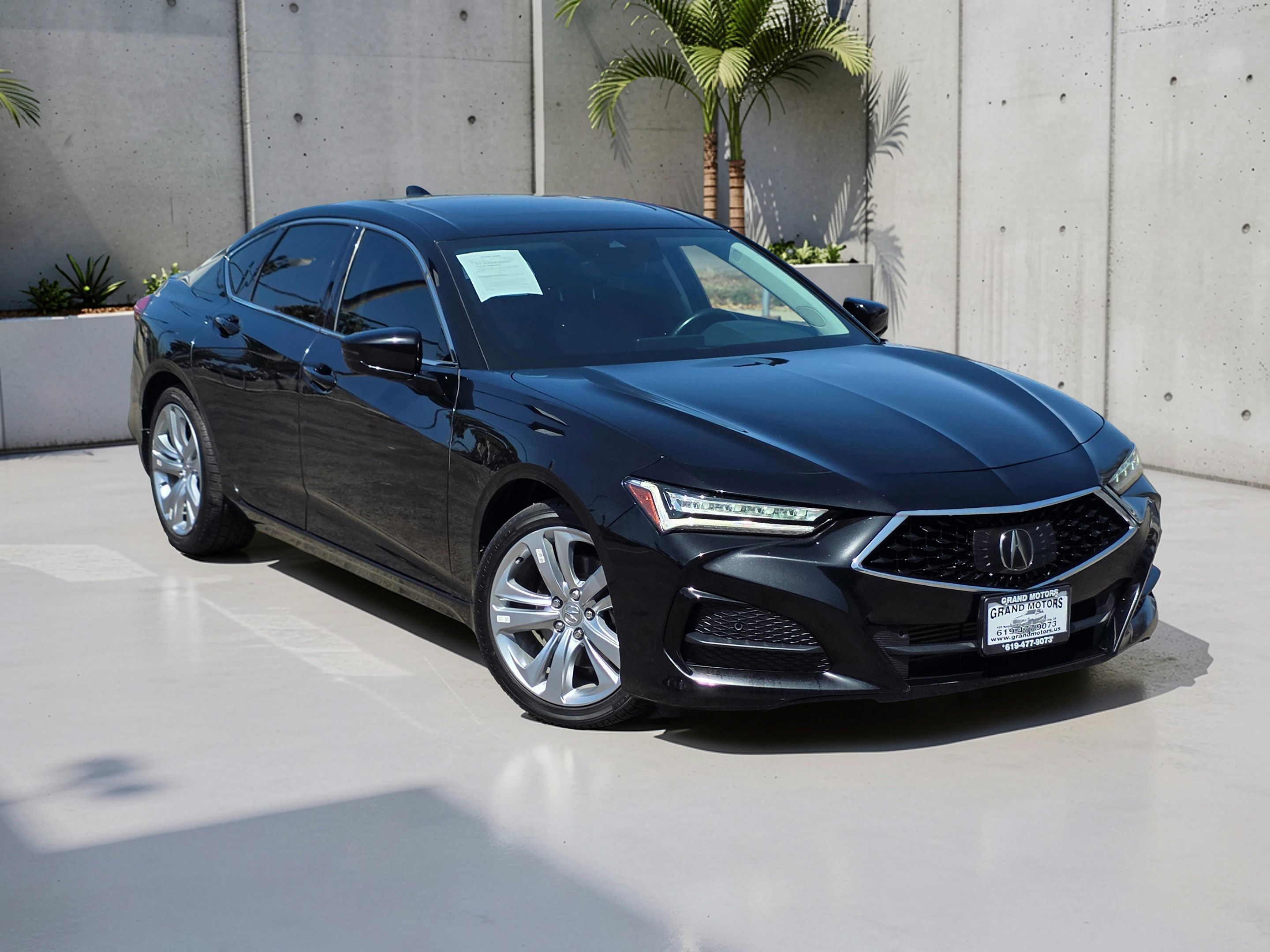 Photo 2 of this Acura TLX