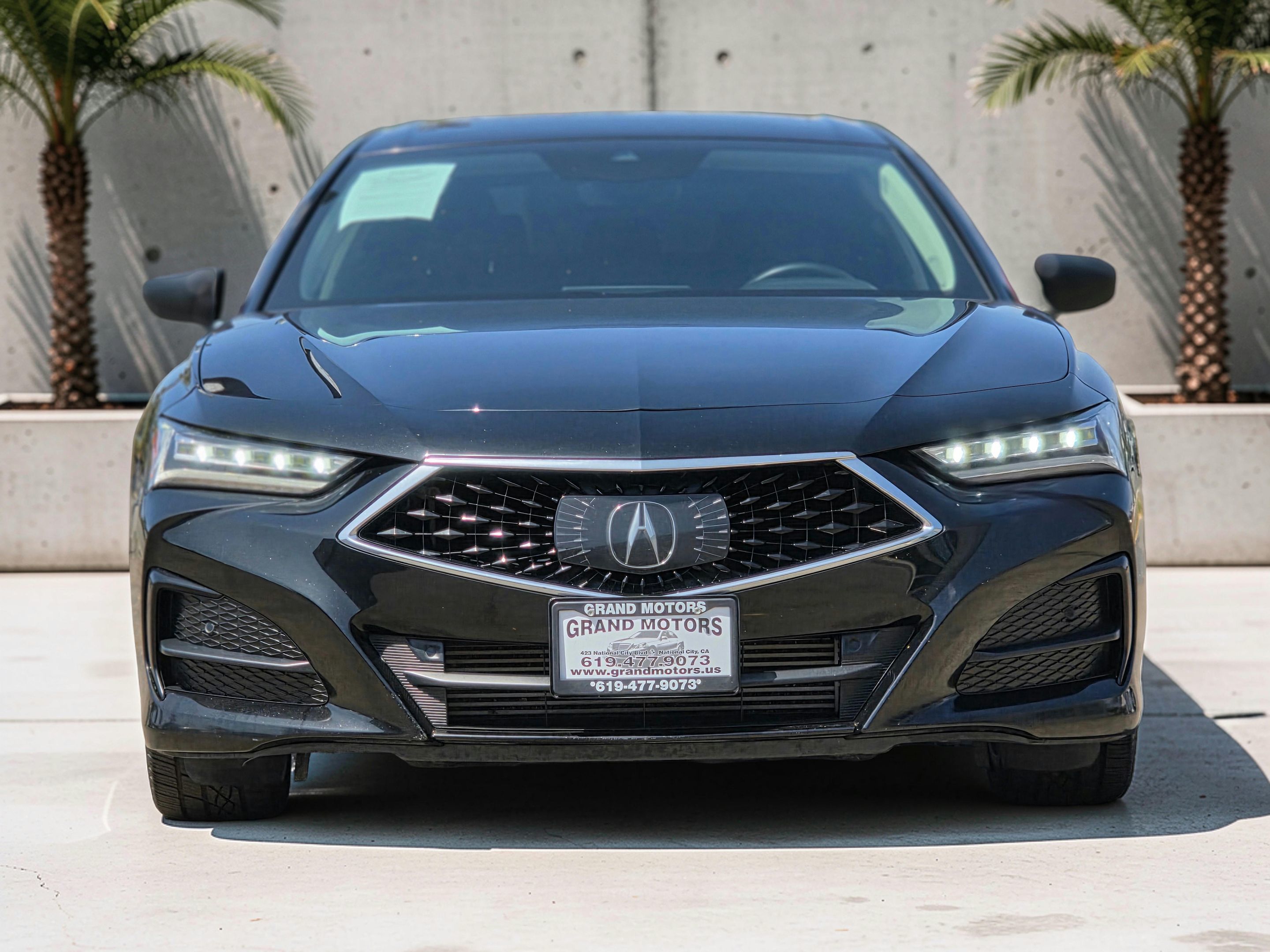 Photo 3 of this Acura TLX