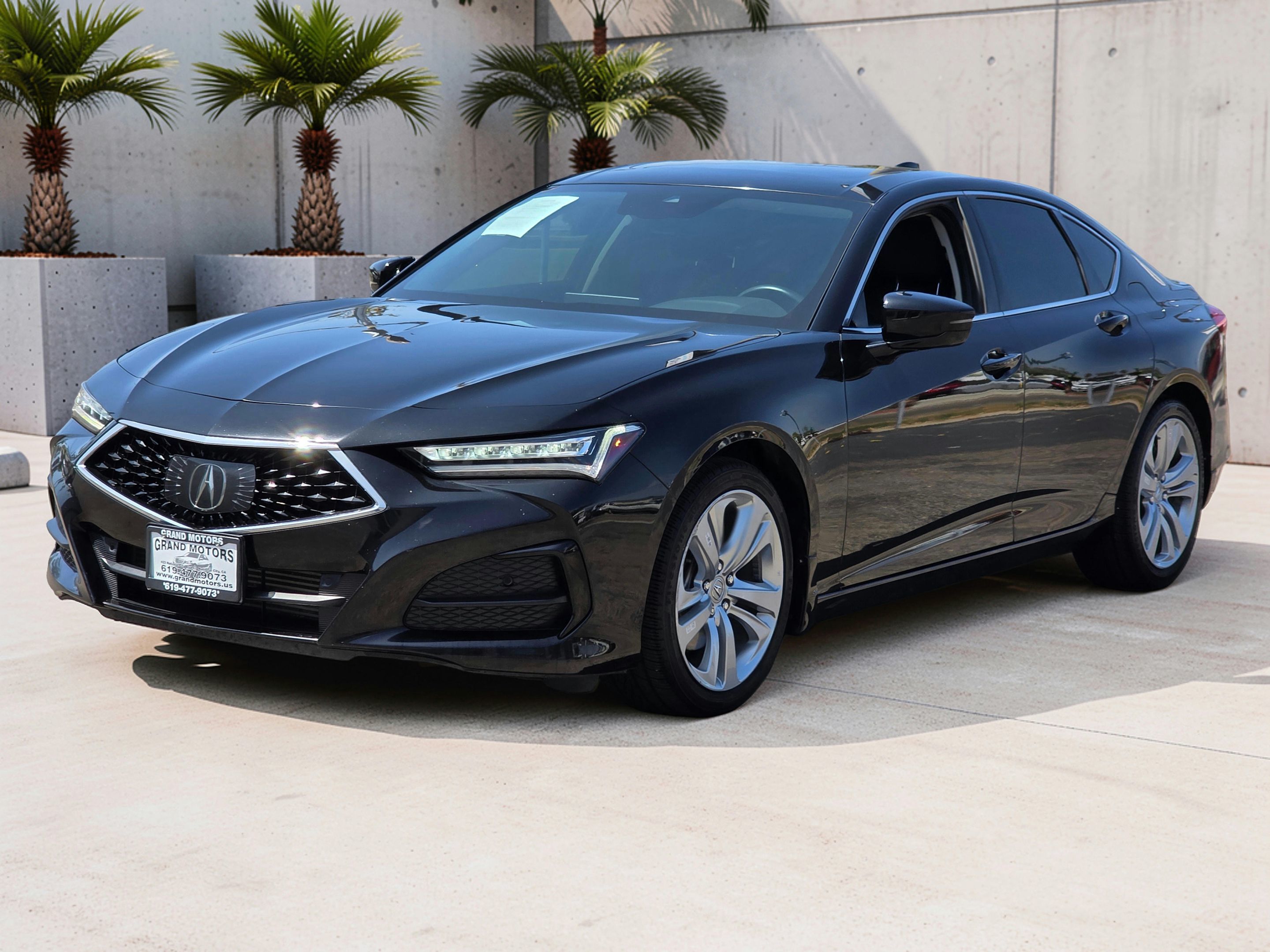 Photo 4 of this Acura TLX