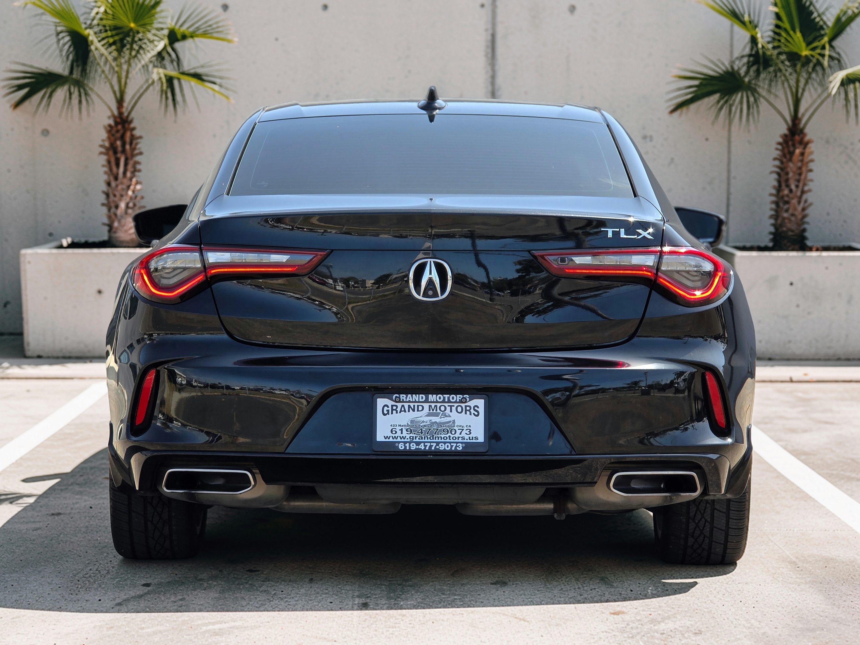 Photo 6 of this Acura TLX
