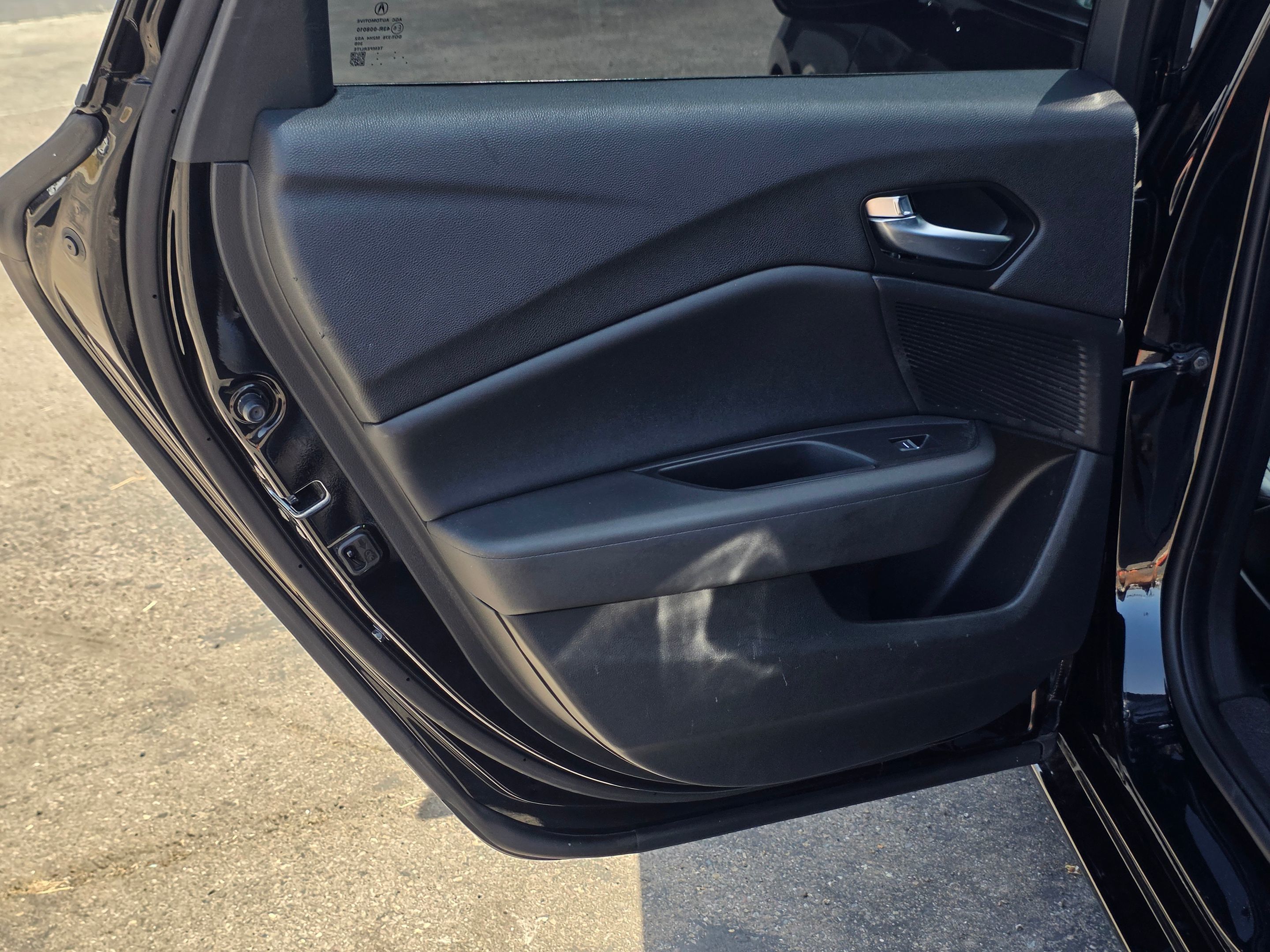Photo 21 of this Acura TLX