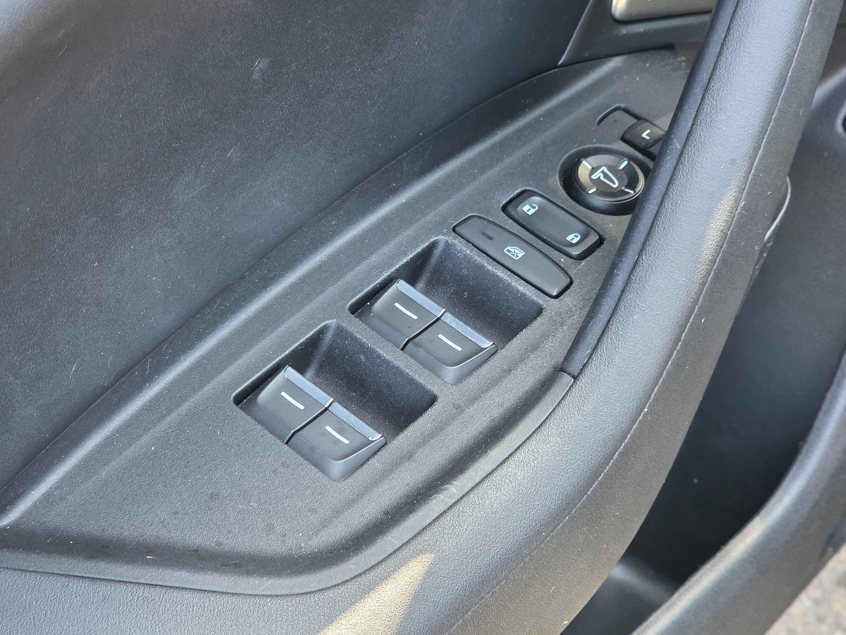 Photo 23 of this Acura TLX