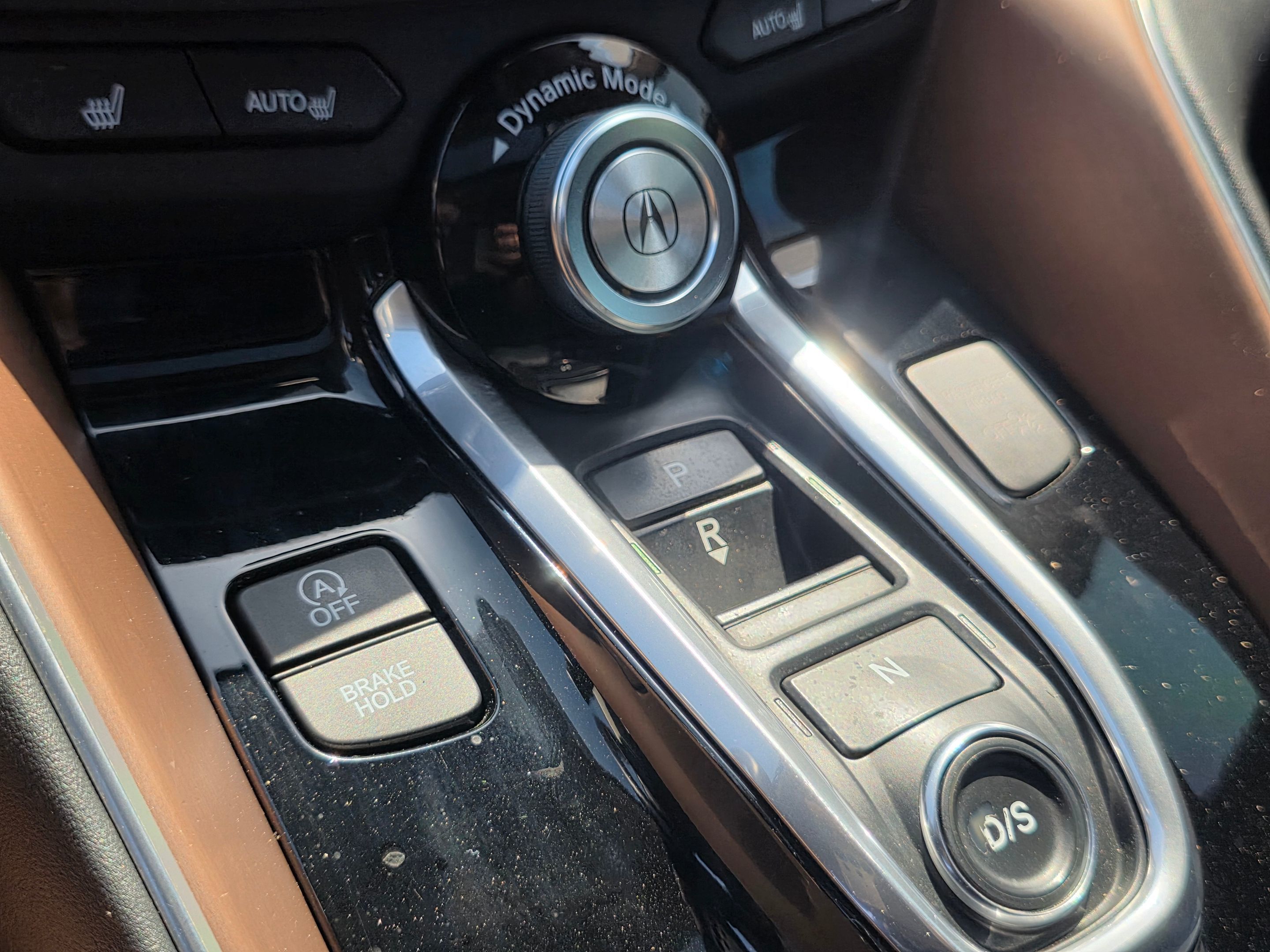 Photo 36 of this Acura TLX